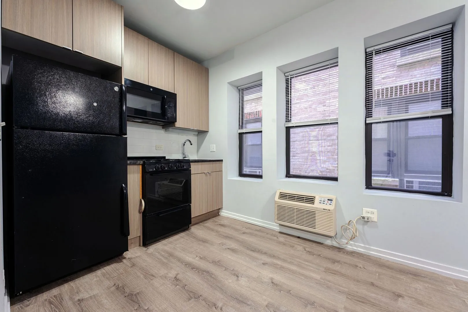 4875 N Magnolia Ave, , 60640, USA 60640-unit#212-Chicago-IL