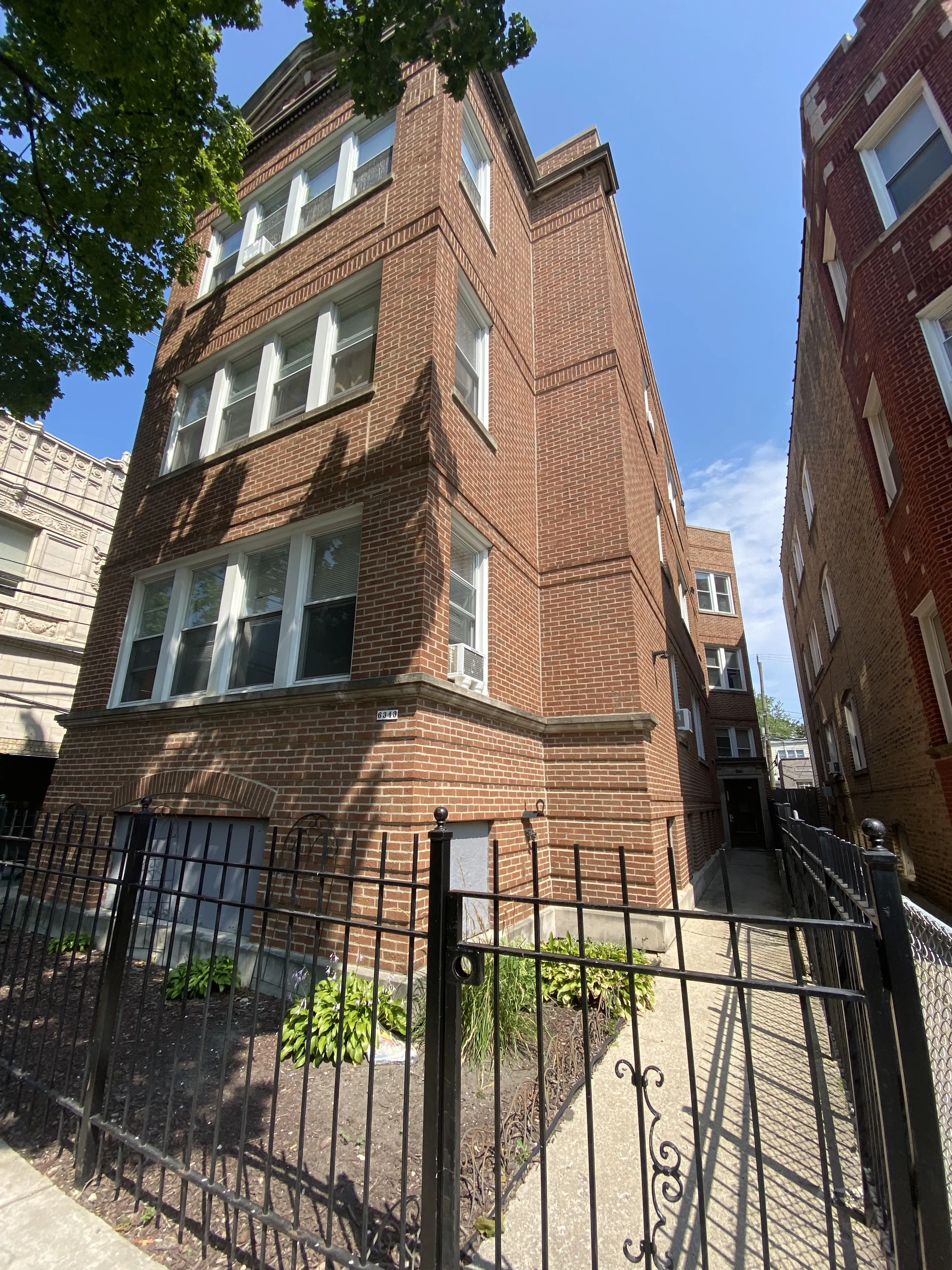 6343 N Claremont Ave, ,  60659, USA 60645-unit#3W-Chicago-IL