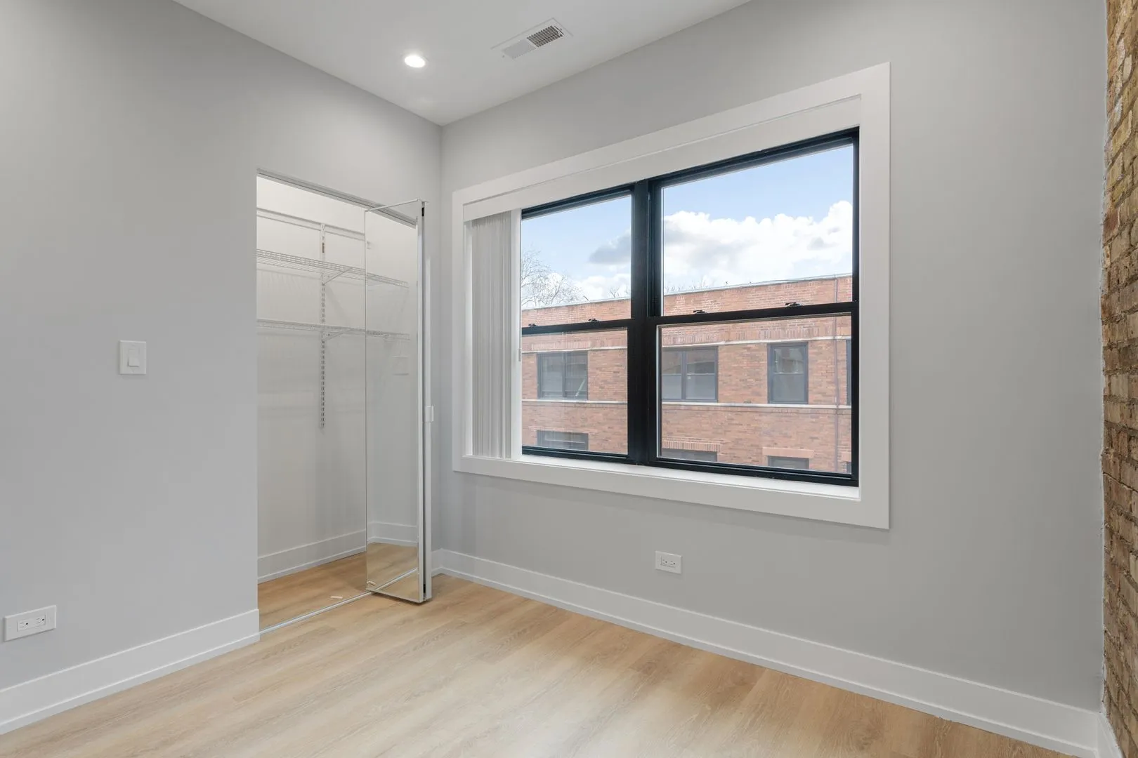 1556 W Juneway Terrace, , 60626, USA 60626-unit#1L-Chicago-IL