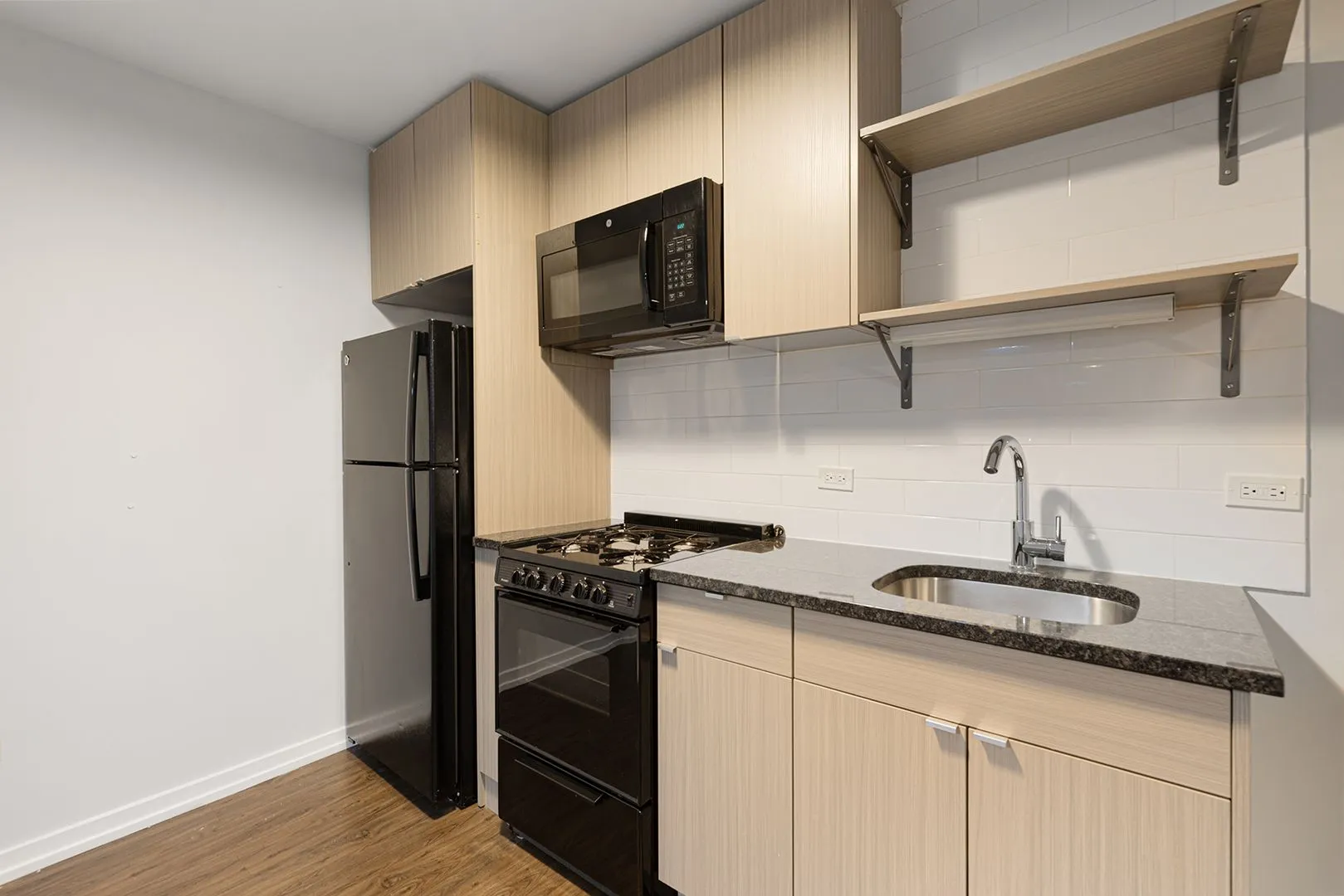 6134 N Kenmore Ave, , 60660, USA 60660-unit#205-Chicago-IL