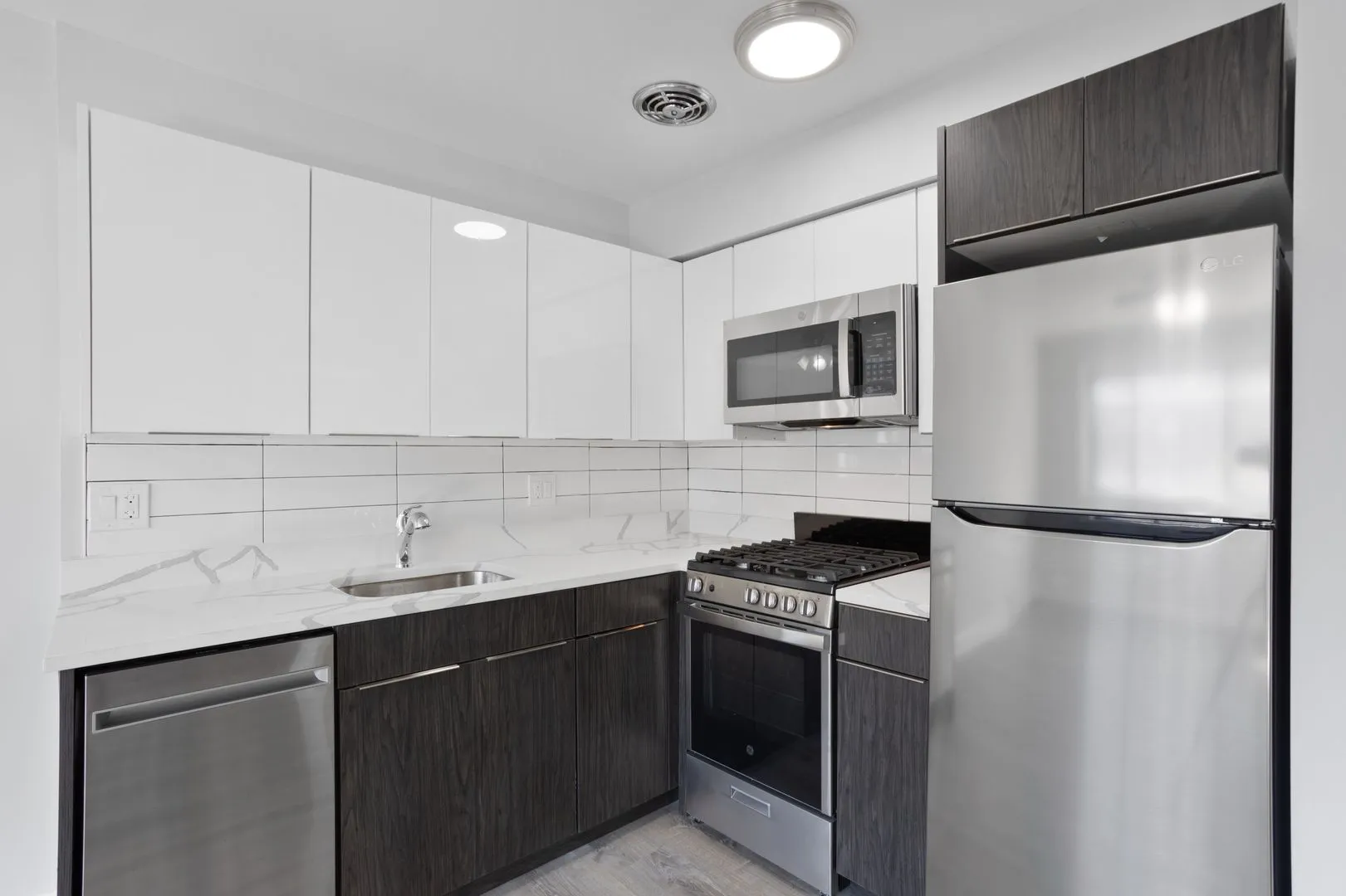 6758 N Sheridan Rd, , 60626, USA 60626-unit#434-Chicago-IL