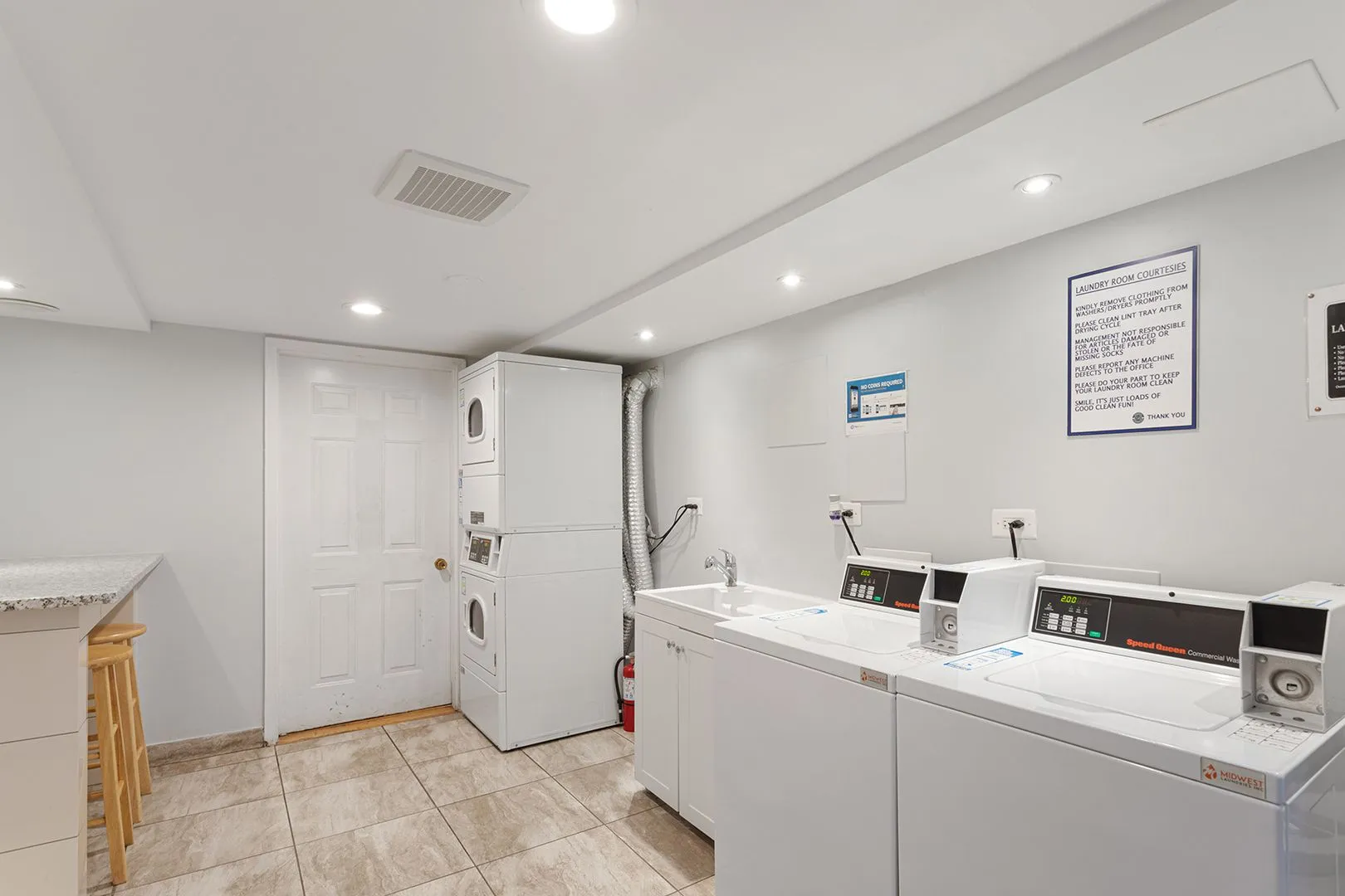 6012 N Kenmore Ave, , 60660, USA 60660-unit#2E-Chicago-IL