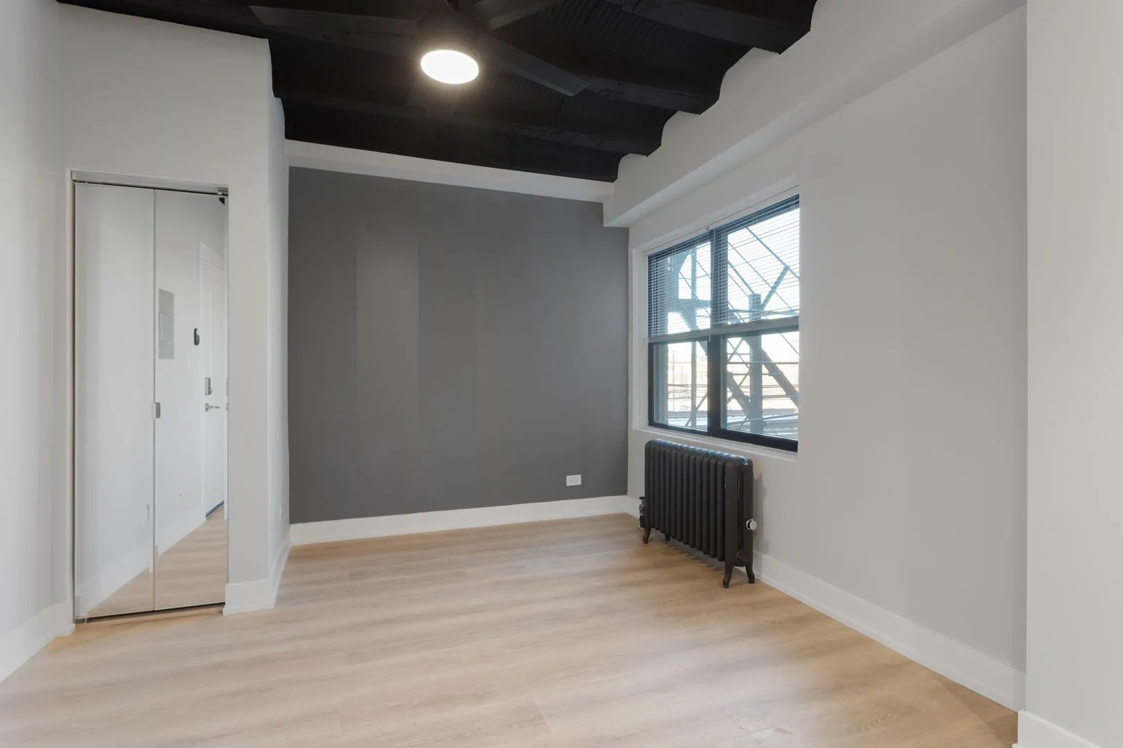 6026 N Winthrop Ave, ,  60660, USA 60660-unit#3B-Chicago-IL