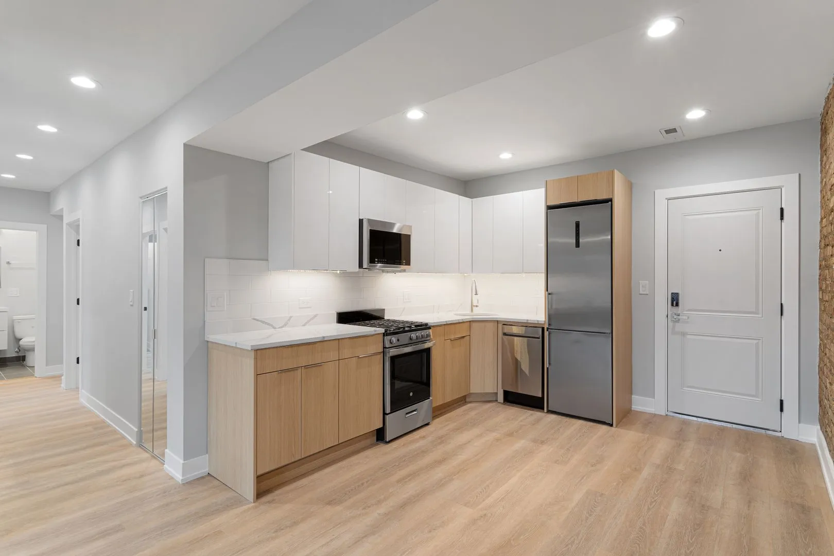 1556 W Juneway Terrace, , 60626, USA 60626-unit#2P-Chicago-IL