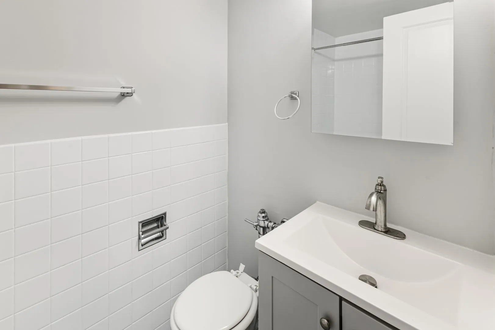6012 N Kenmore Ave, , 60660, USA 60660-unit#4F-Chicago-IL