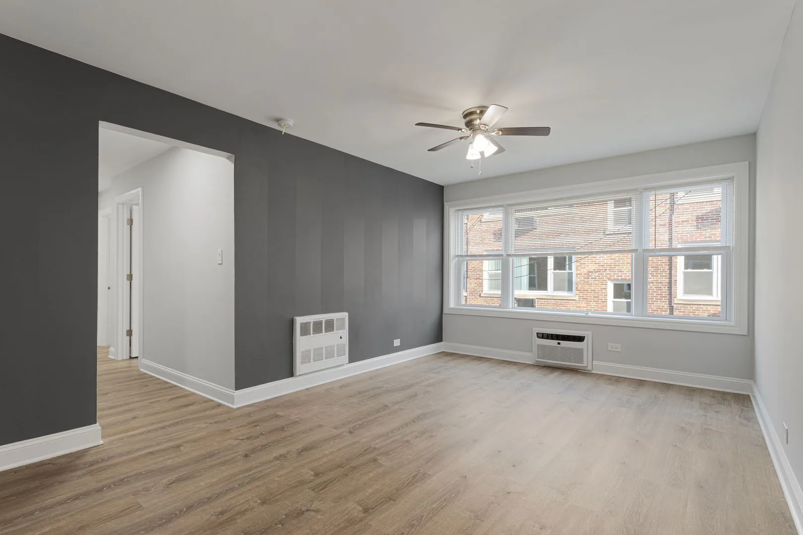 7630 N Eastlake Terrace, ,  60626, USA 60626-unit#2W-Chicago-IL