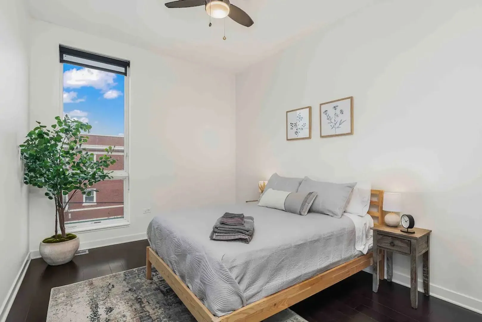 6355 N Wayne Ave, , 60660, USA 60660-unit#31-Chicago-IL