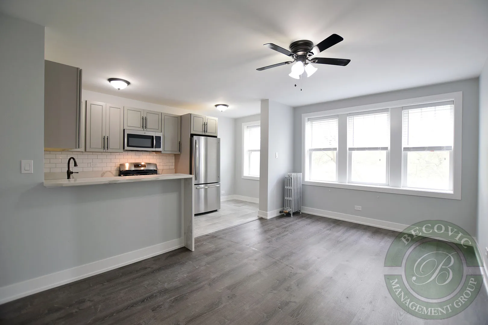1521 W Sherwin Ave, , 60626, USA 60626-unit#402-Chicago-IL