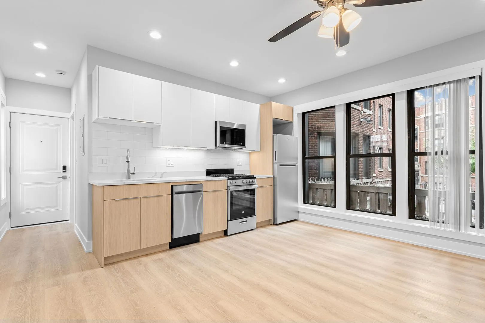 1651 W Jonquil Terrace, , 60626, USA 60626-unit#17-Chicago-IL