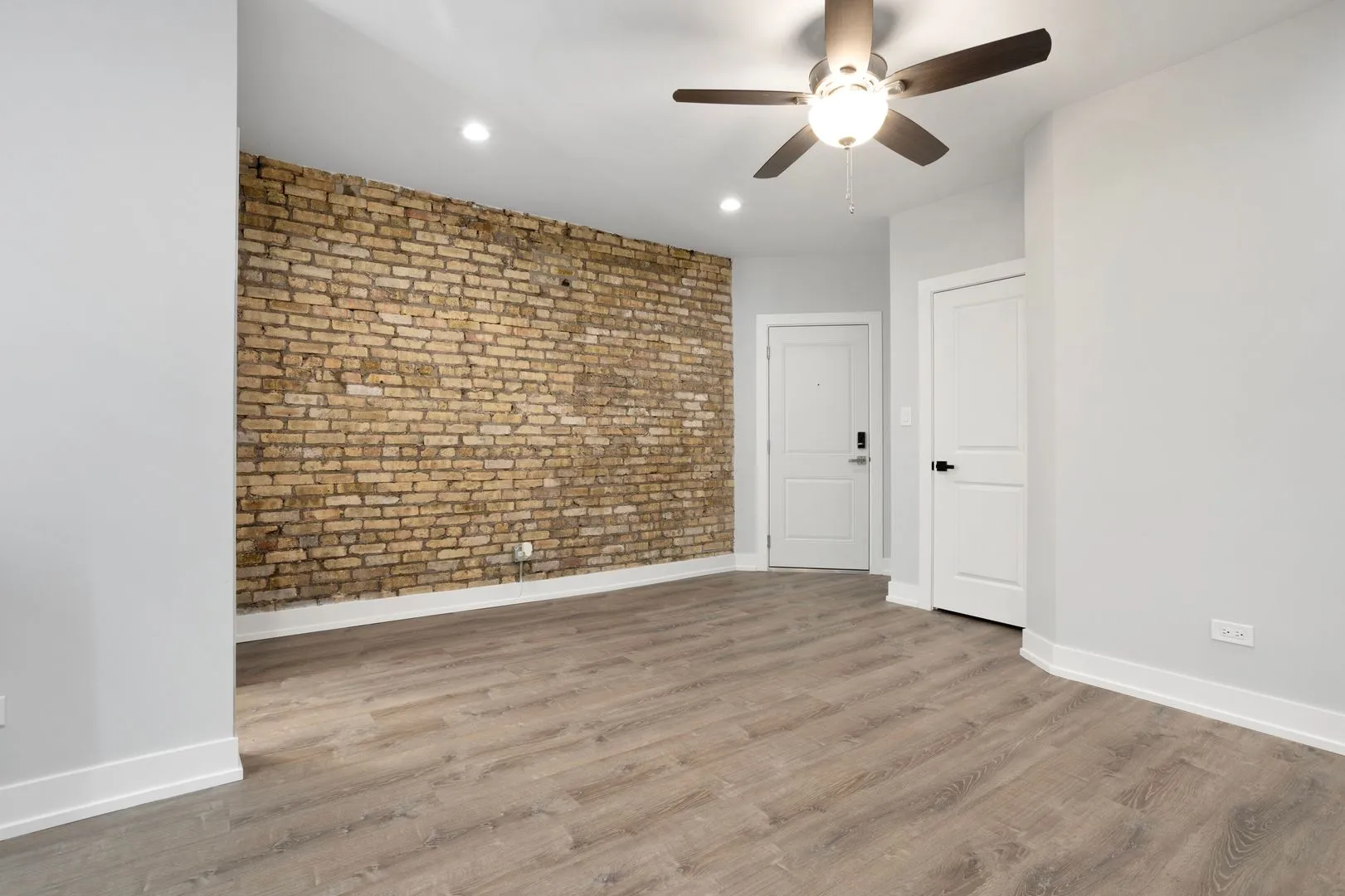 1651 W Jonquil Terrace, ,  60626, USA 60626-unit#10-Chicago-IL