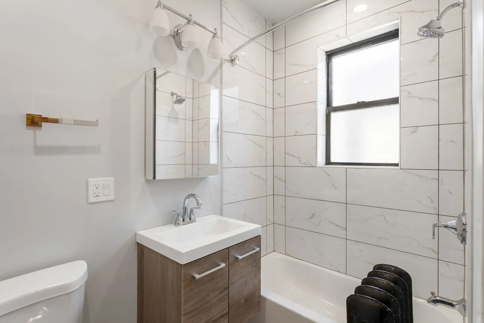 1320 W Birchwood Ave, , 60626, USA 60626-unit#1-Chicago-IL