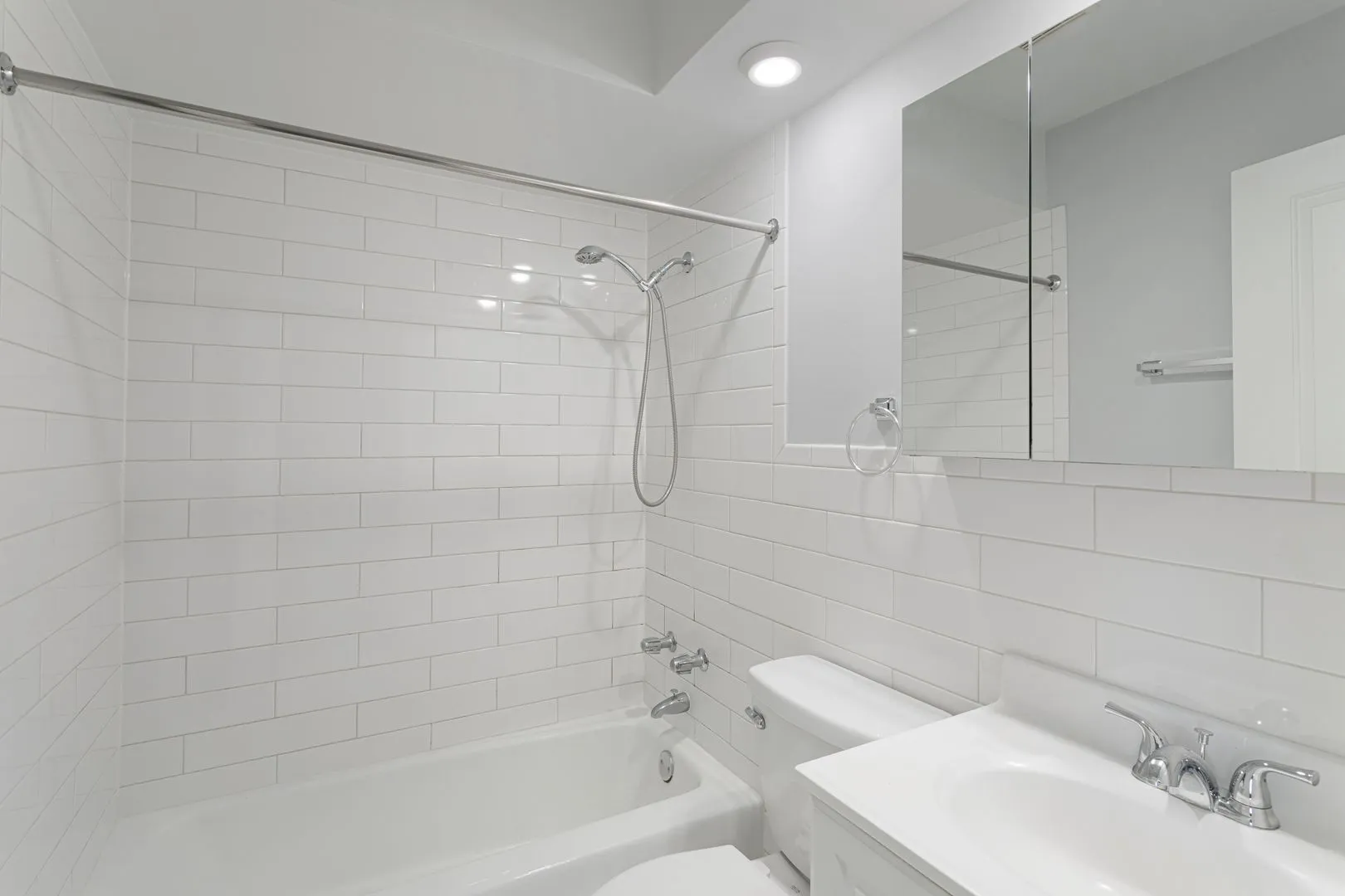 6758 N Sheridan Rd, , 60626, USA 60626-unit#343-Chicago-IL