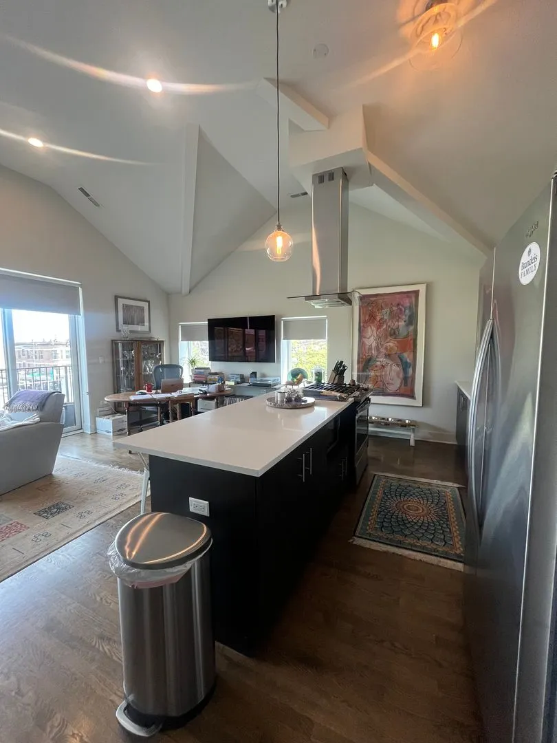 1418 W Addison St, , 60613, USA 60613-unit#401-Chicago-IL