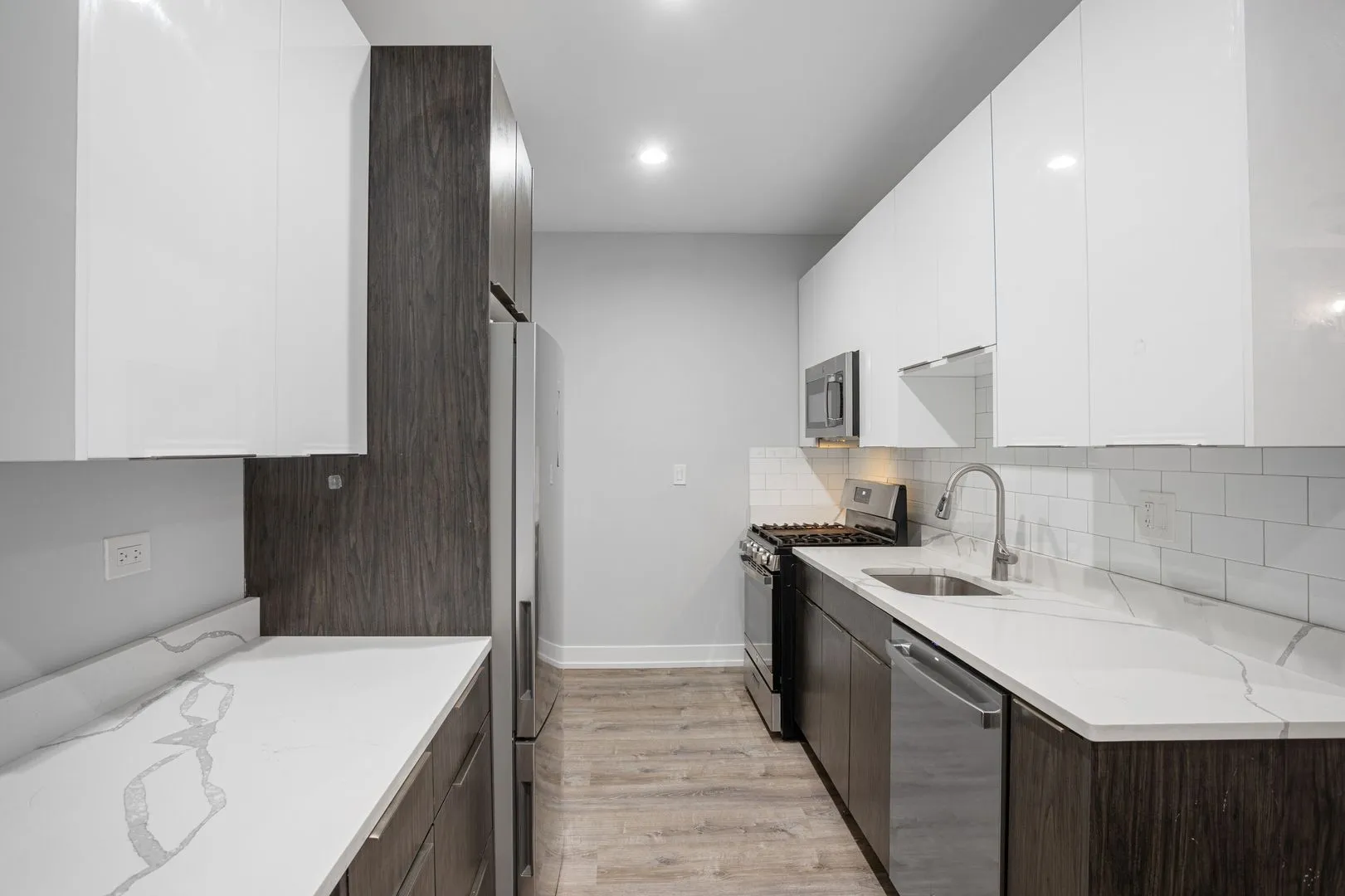 6956 N Wolcott Ave, , 60626, USA 60626-unit#1-Chicago-IL