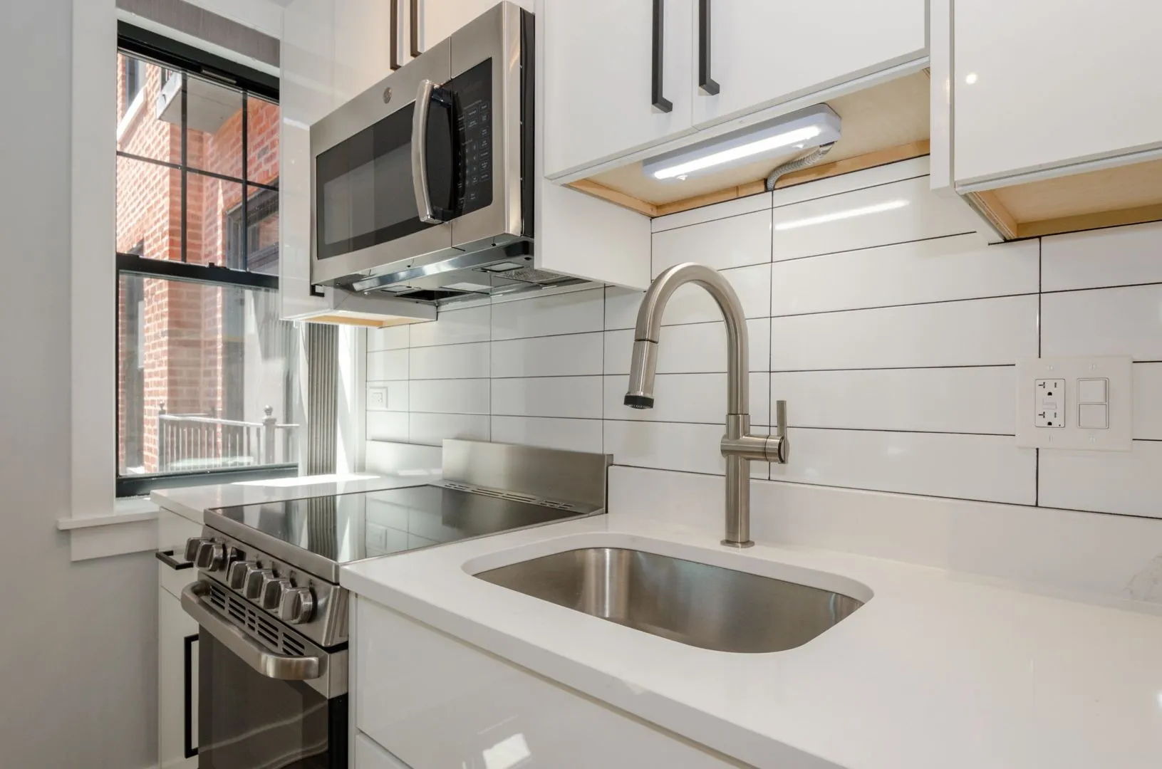7645 N Sheridan Rd, ,  60626, USA 60626-unit#209-Chicago-IL