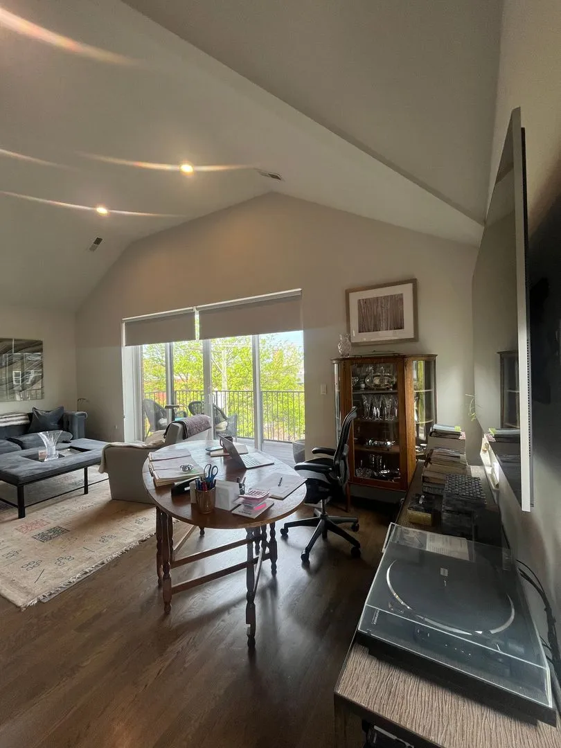 1418 W Addison St, , 60613, USA 60613-unit#401-Chicago-IL