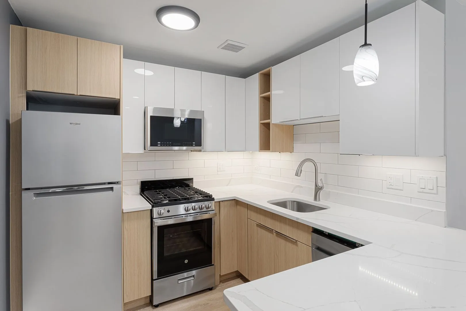 5534 N Kenmore Ave, , 60640, USA 60640-unit#206-Chicago-IL