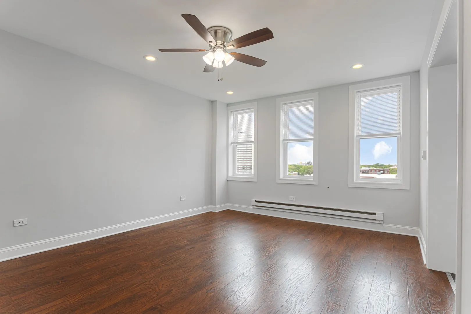 5860 N Kenmore Ave, ,  60660, USA 60660-unit#802-Chicago-IL