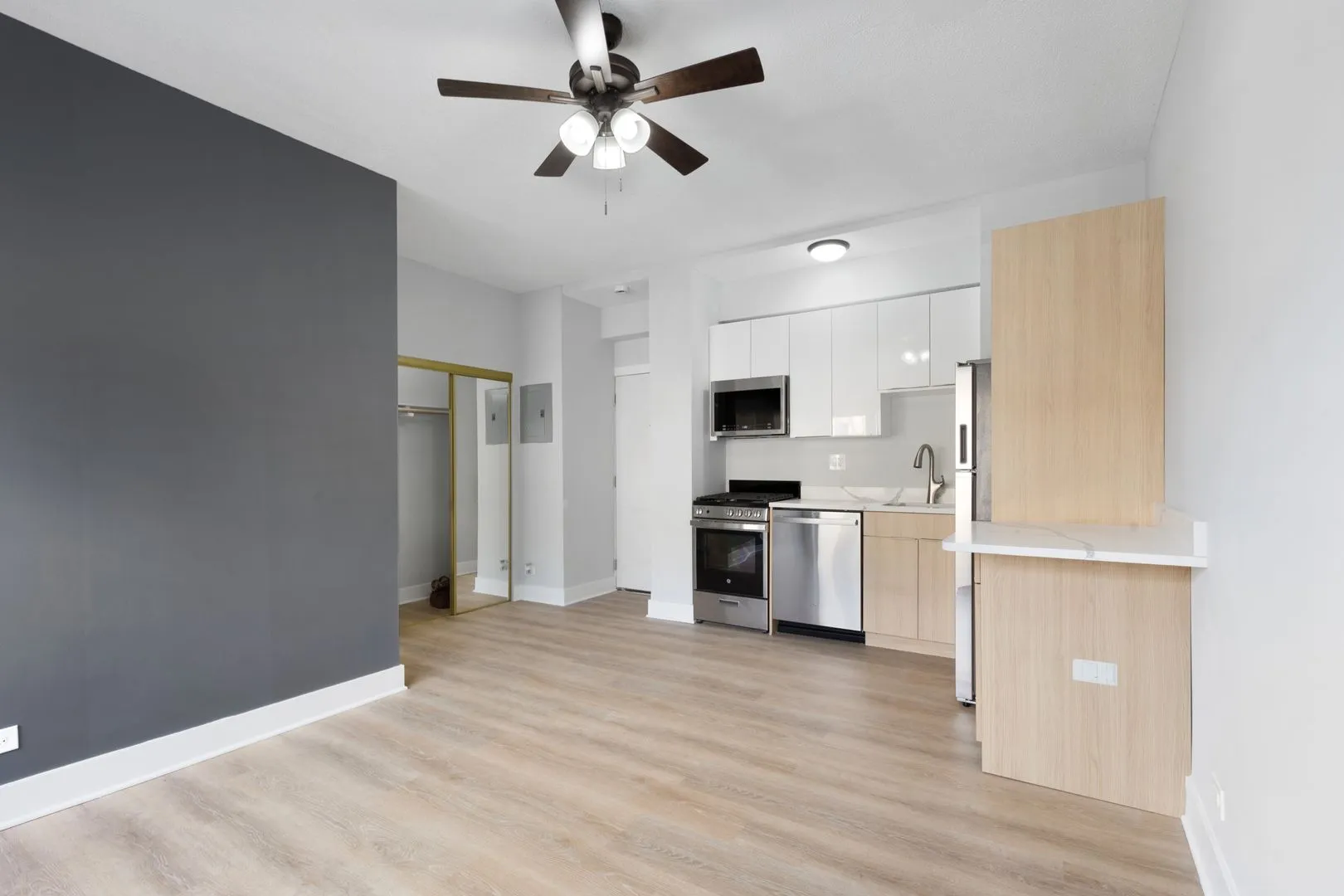 4555 Malden St, , 60640, USA 60640-unit#208-Chicago-IL
