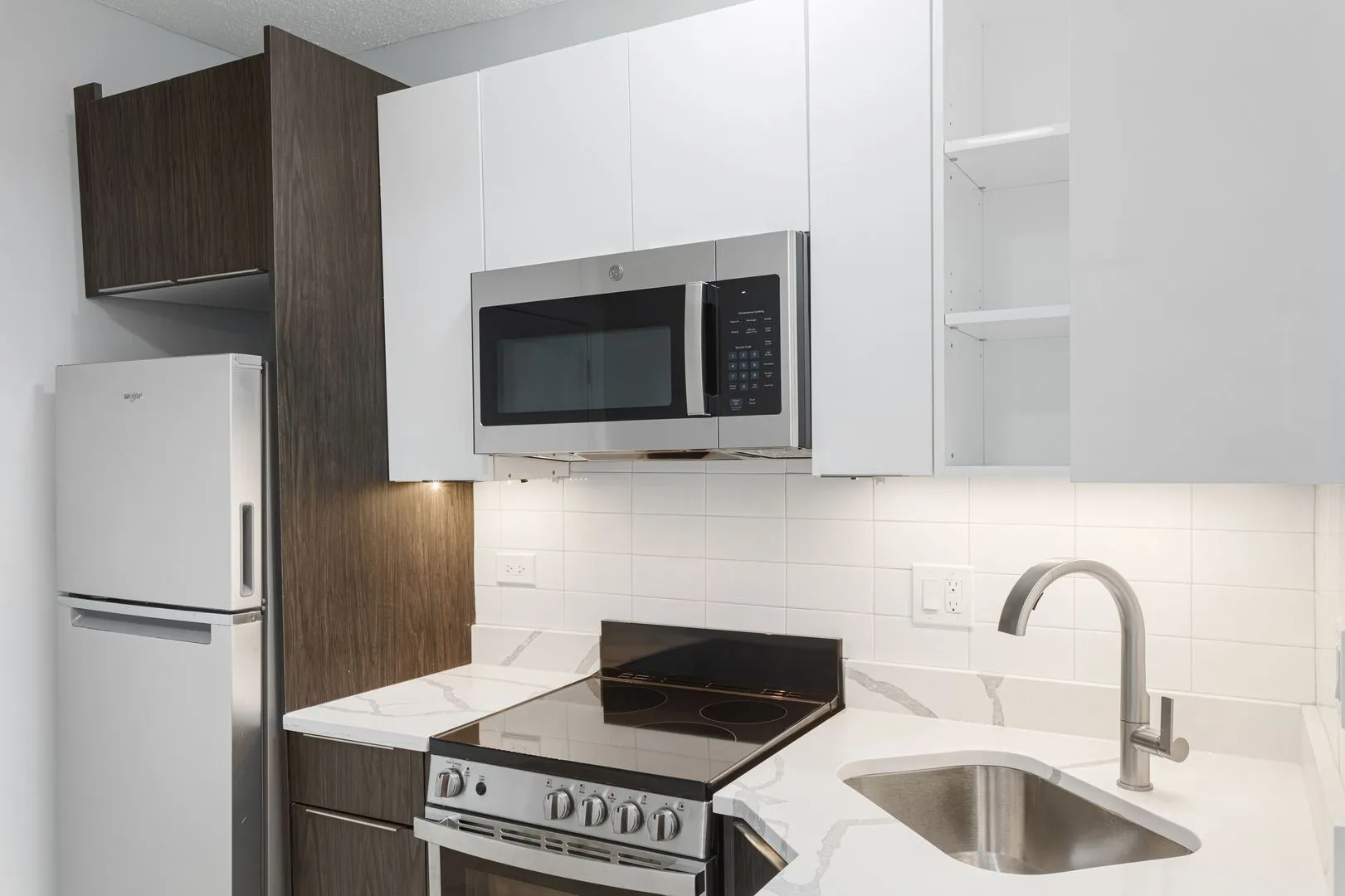 6026 N Winthrop Ave, ,  60660, USA 60660-unit#6J-Chicago-IL