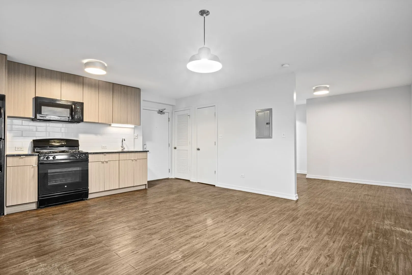 5411 N Winthrop Ave, , 60640, USA 60640-unit#218-Chicago-IL
