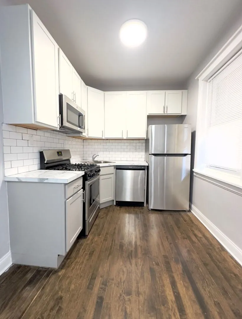 6259 N Lakewood Ave, ,  60660, USA 60660-unit#3RD FLOOR-Chicago-IL