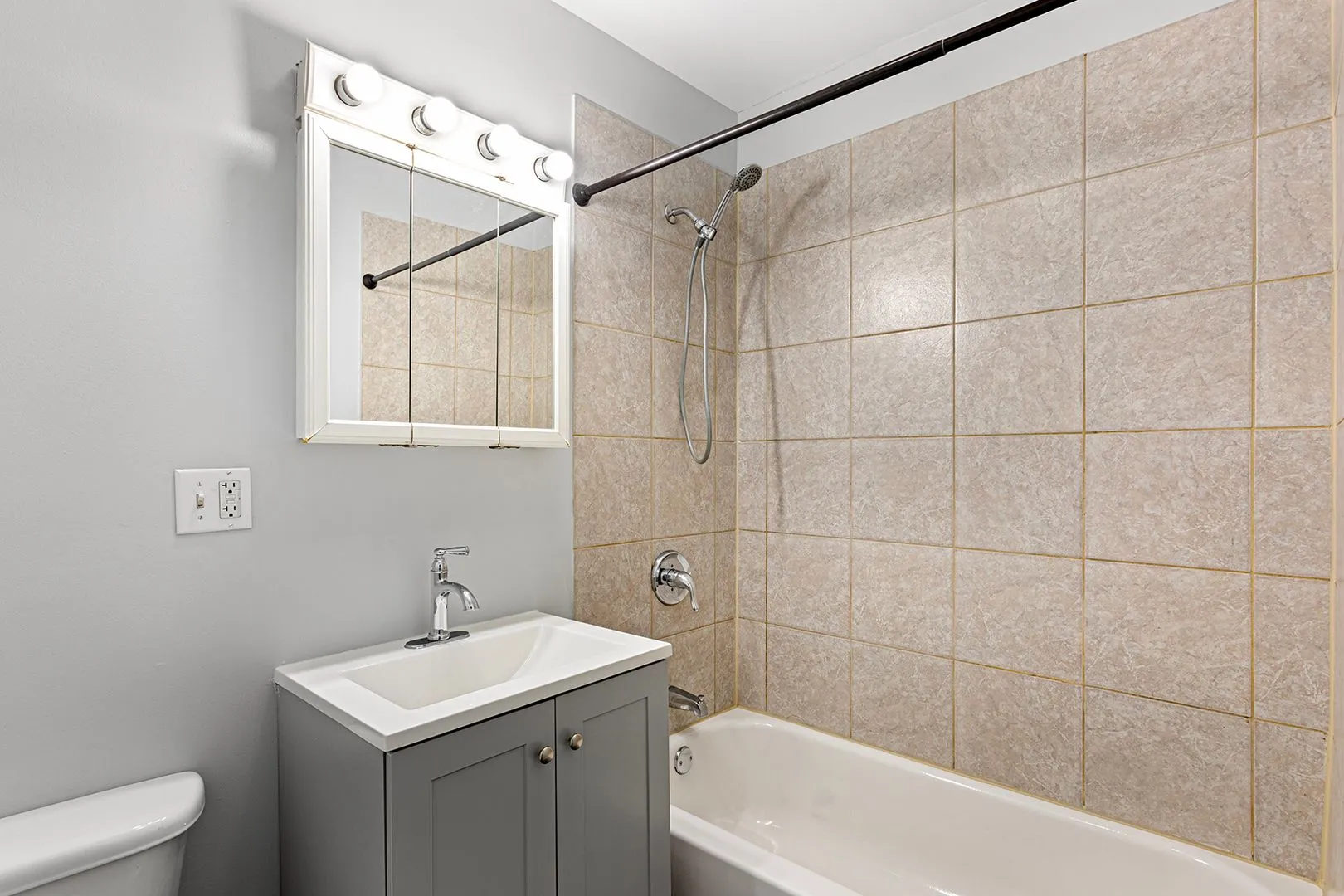 7616 N Marshfield Ave, ,  60626, USA 60626-unit#510-Chicago-IL