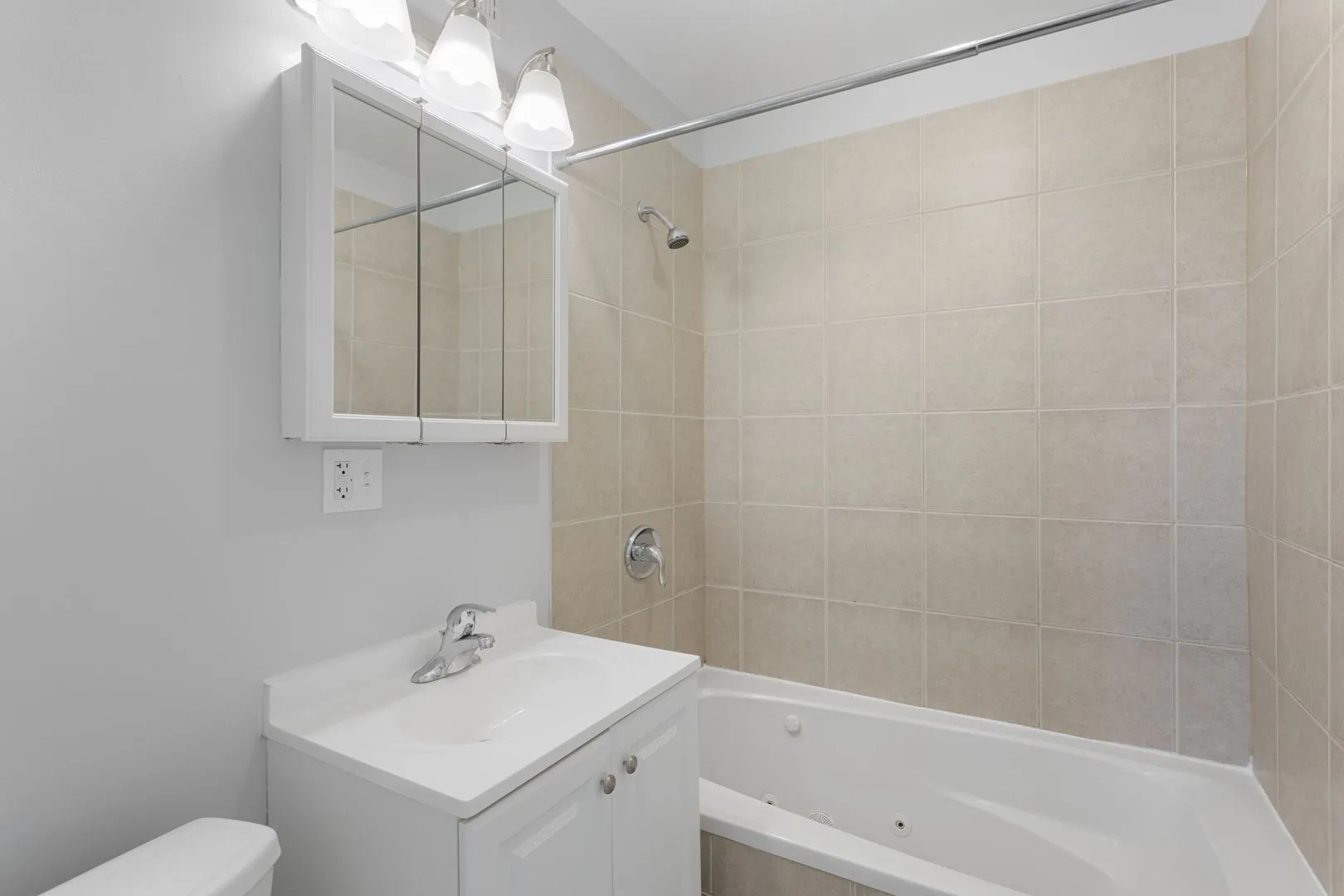 7616 N Marshfield Ave, ,  60626, USA 60626-unit#507-Chicago-IL