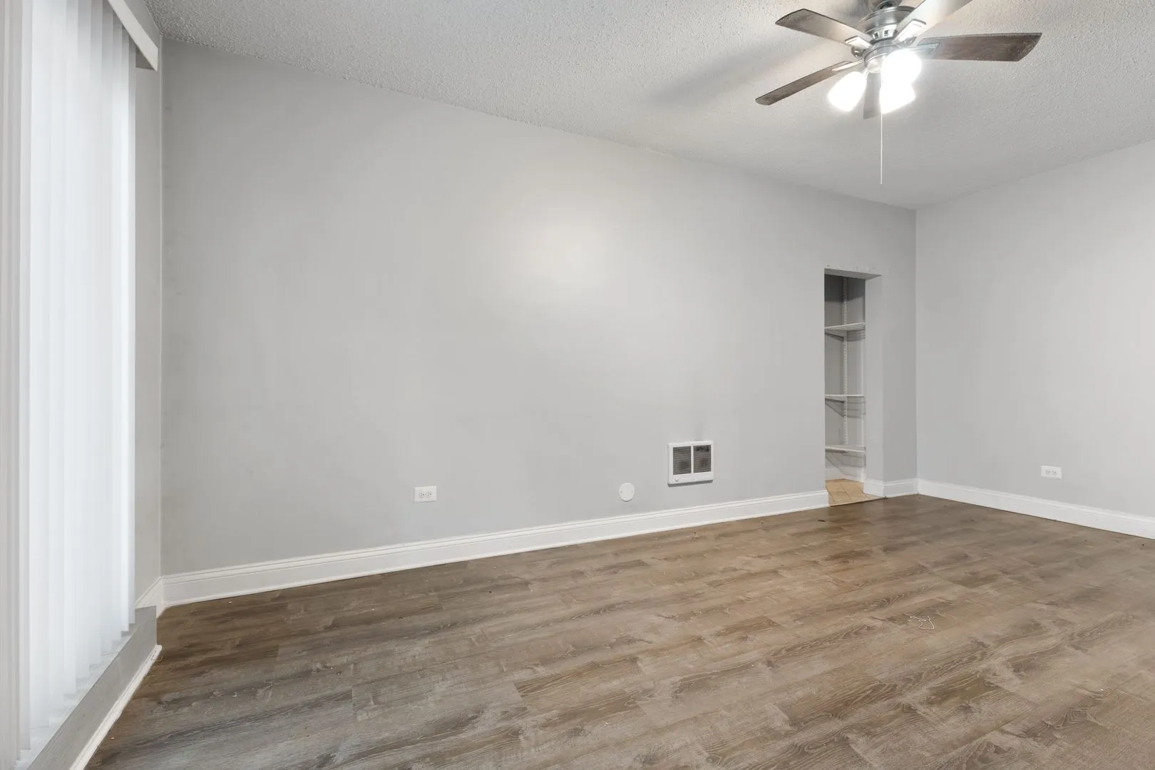 4520 N Clarendon Ave, ,  60613, USA 60640-unit#305-Chicago-IL