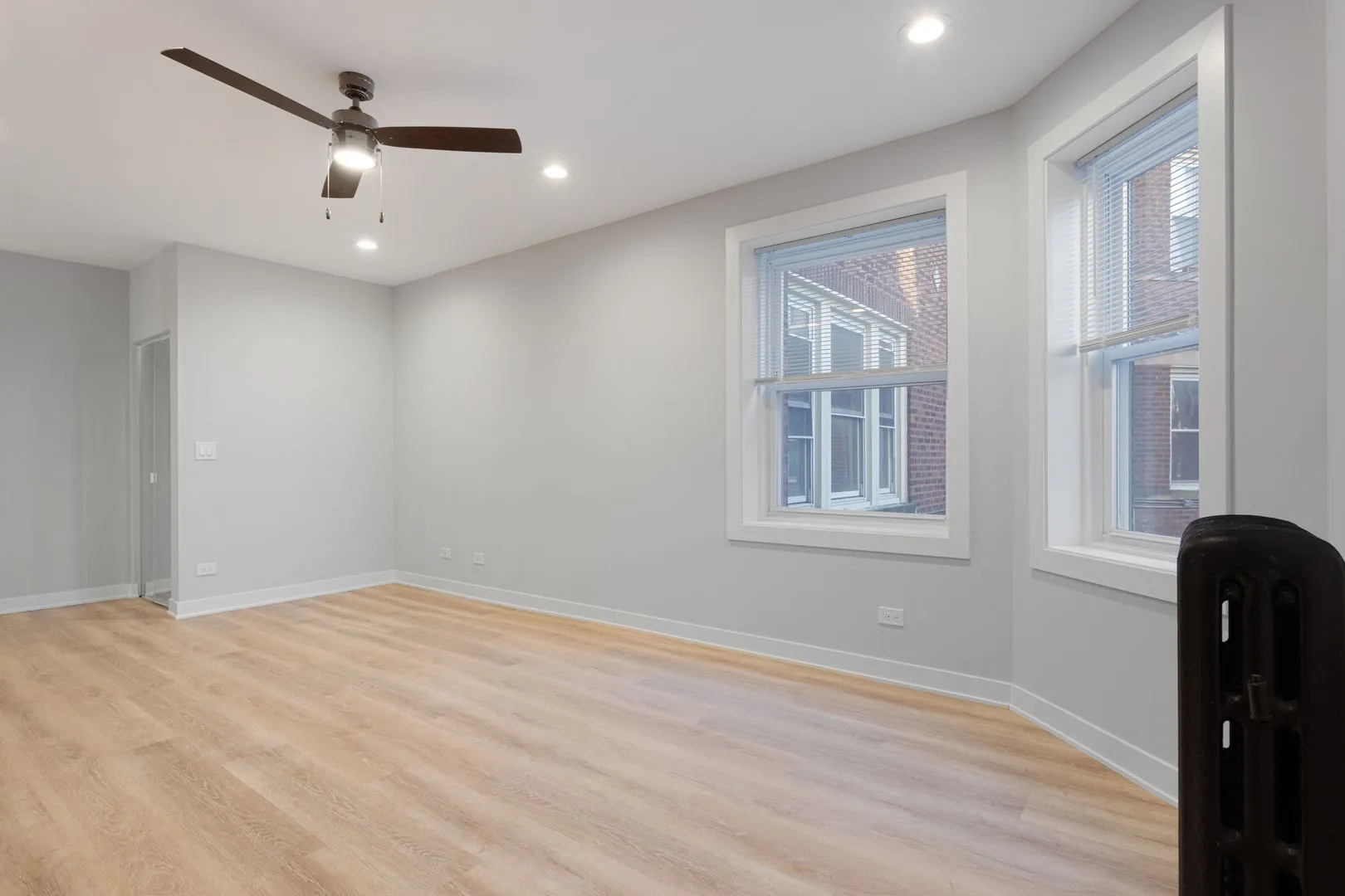 7387 N Damen Ave, ,  60645, USA 60645-unit#1E-Chicago-IL