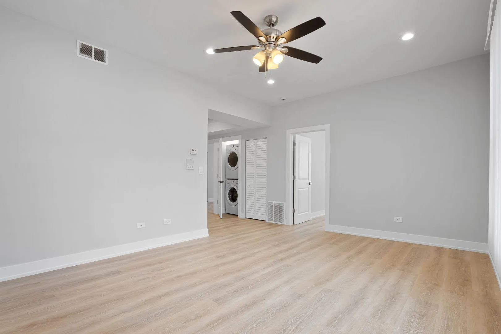 7417 N Clark St, ,  60626, USA 60626-unit#2-Chicago-IL