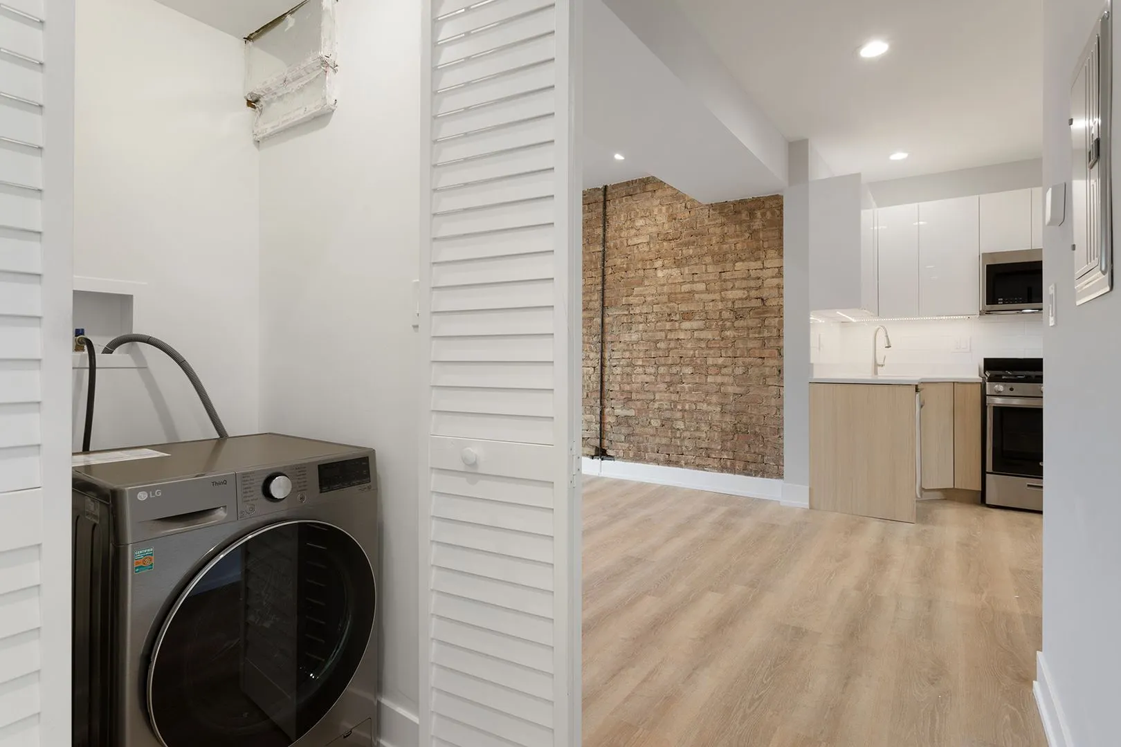 1550 W Juneway Terrace, , 60626, USA 60626-unit#1D-Chicago-IL