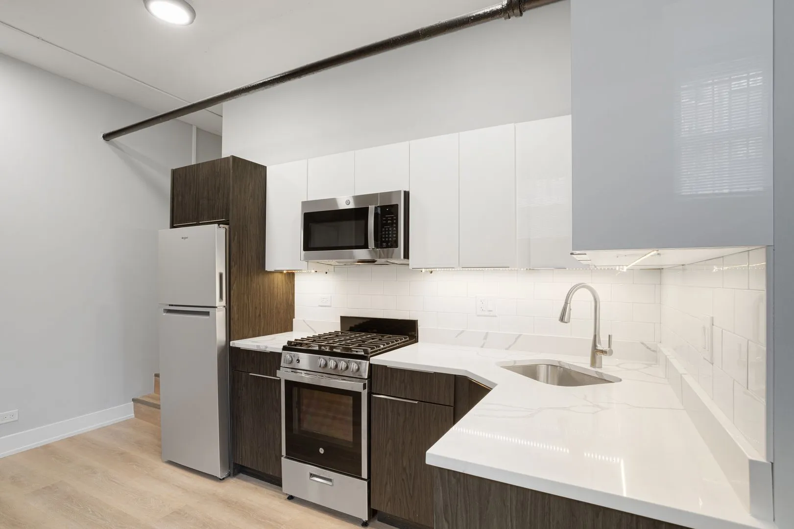 1649 W Jonquil Terrace, ,  60626, USA 60626-unit#GW-Chicago-IL