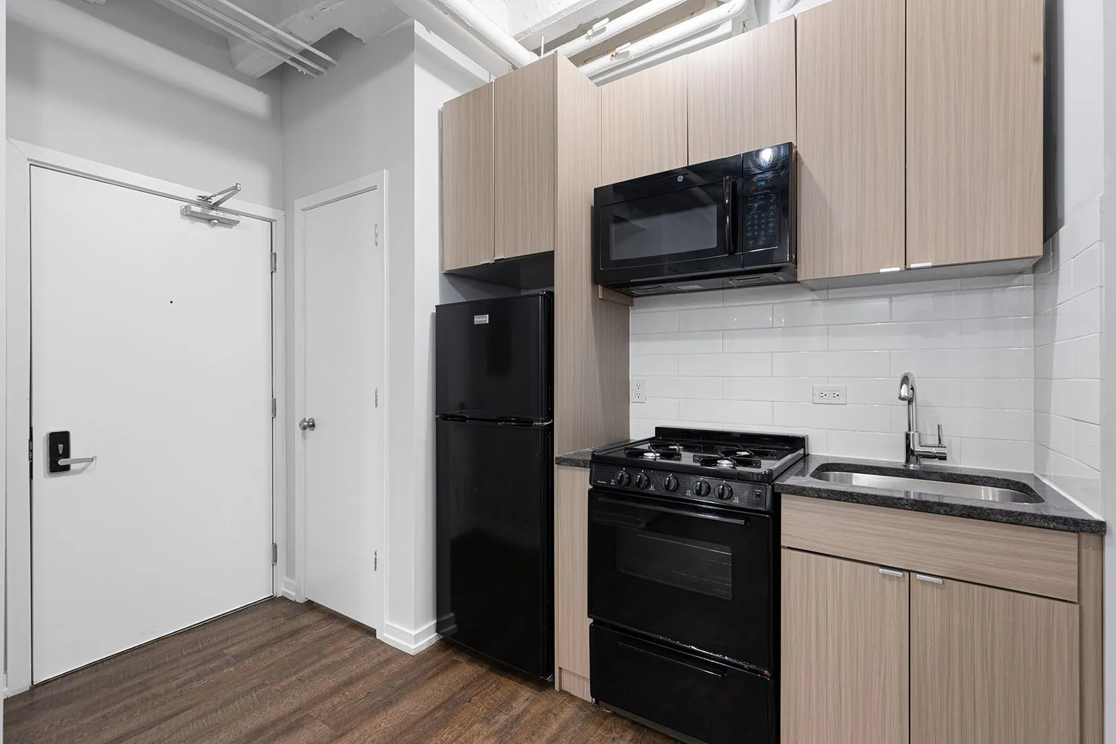 5718 N Winthrop Ave, ,  60660, USA 60660-unit#105-Chicago-IL