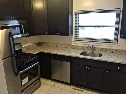 1942 Linden Ave, ,  60035, USA 60035-unit#D-Highland Park-IL