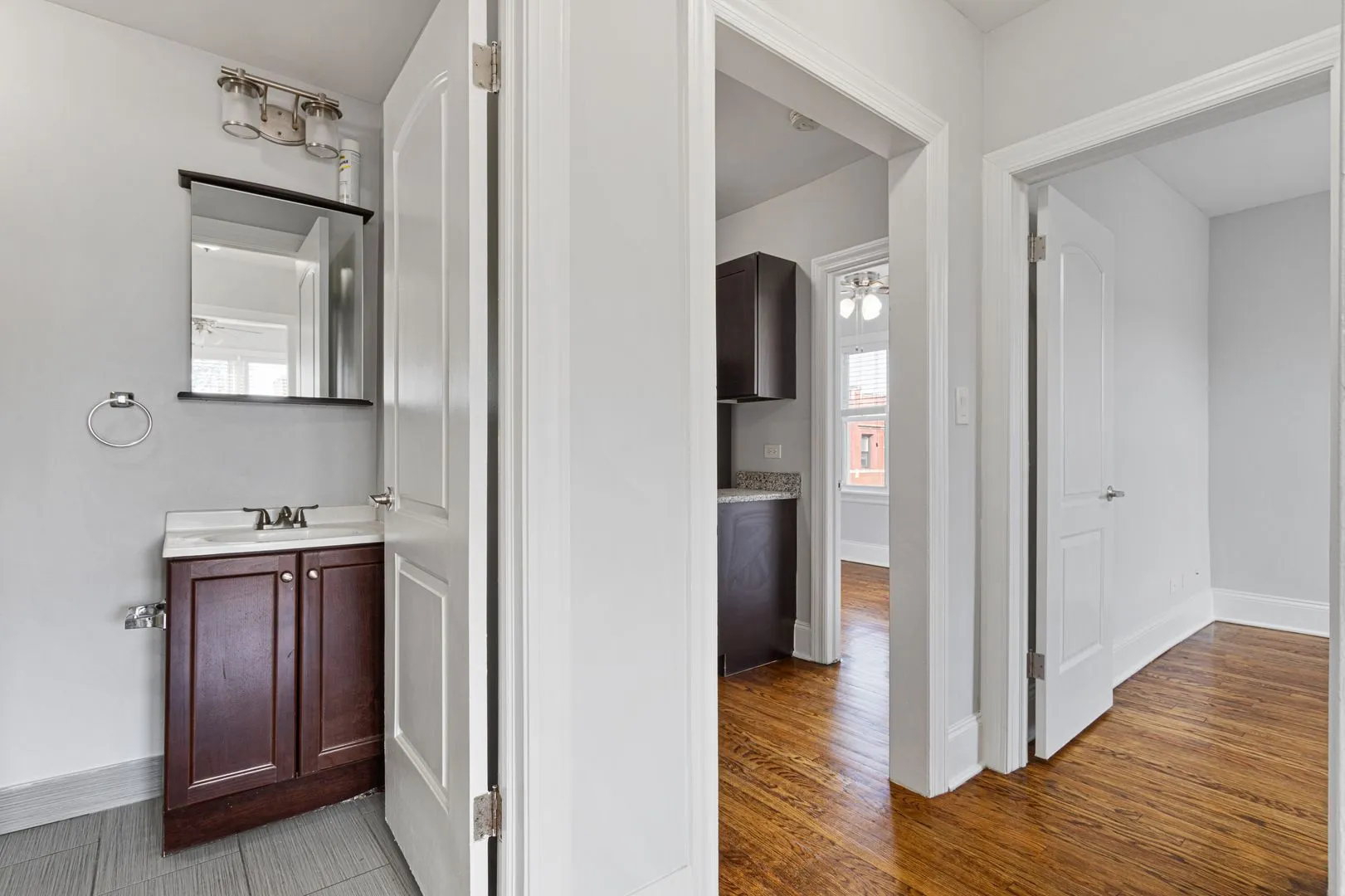 7742 N Ashland Ave, ,  60626, USA 60626-unit#3A-Chicago-IL