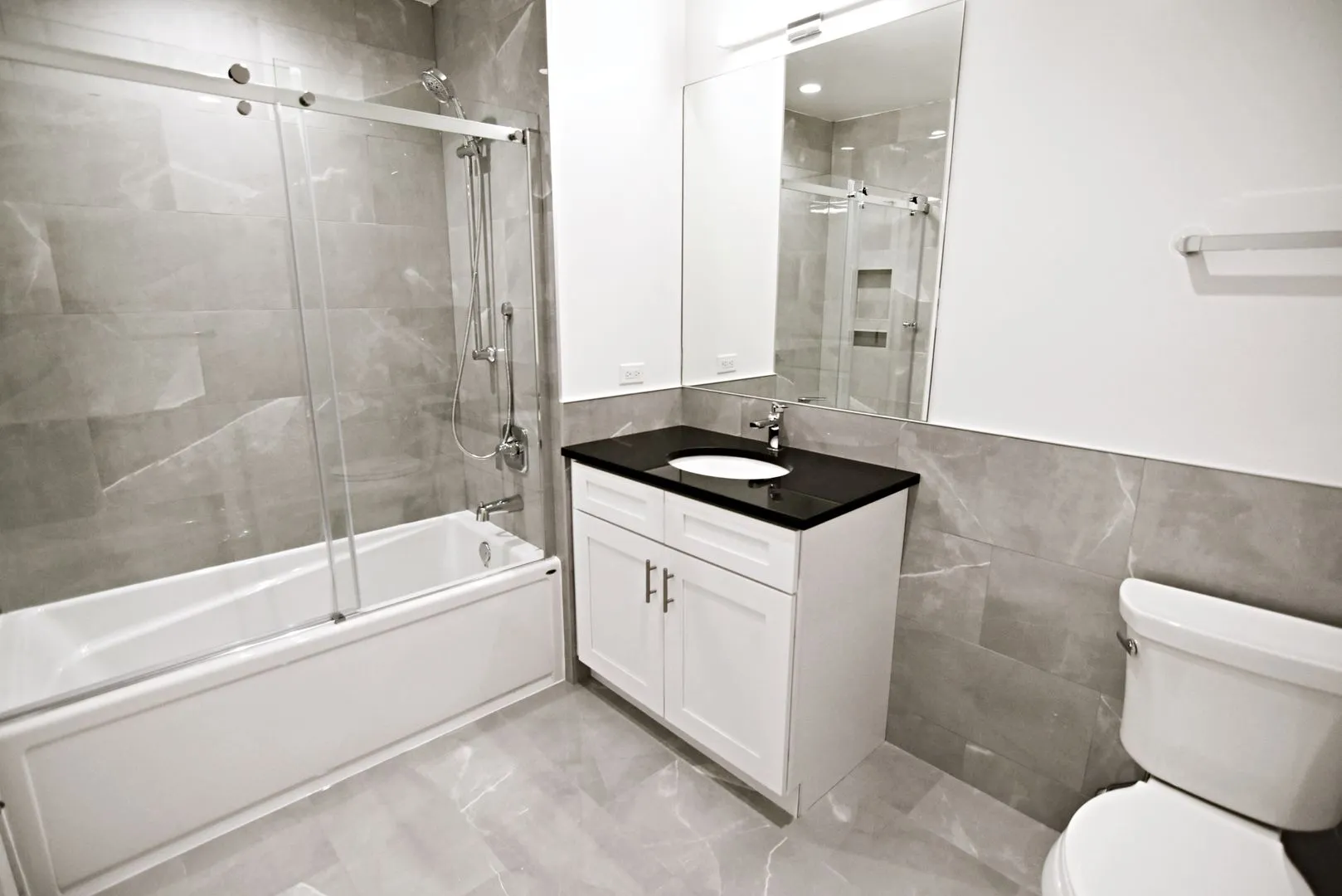 N Broadway, , , USA IL-unit#3833-224-Chicago-IL