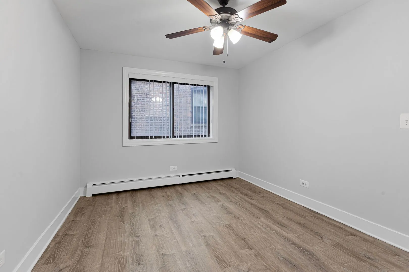 6021 N Winthrop Ave, , 60660, USA 60660-unit#402-Chicago-IL