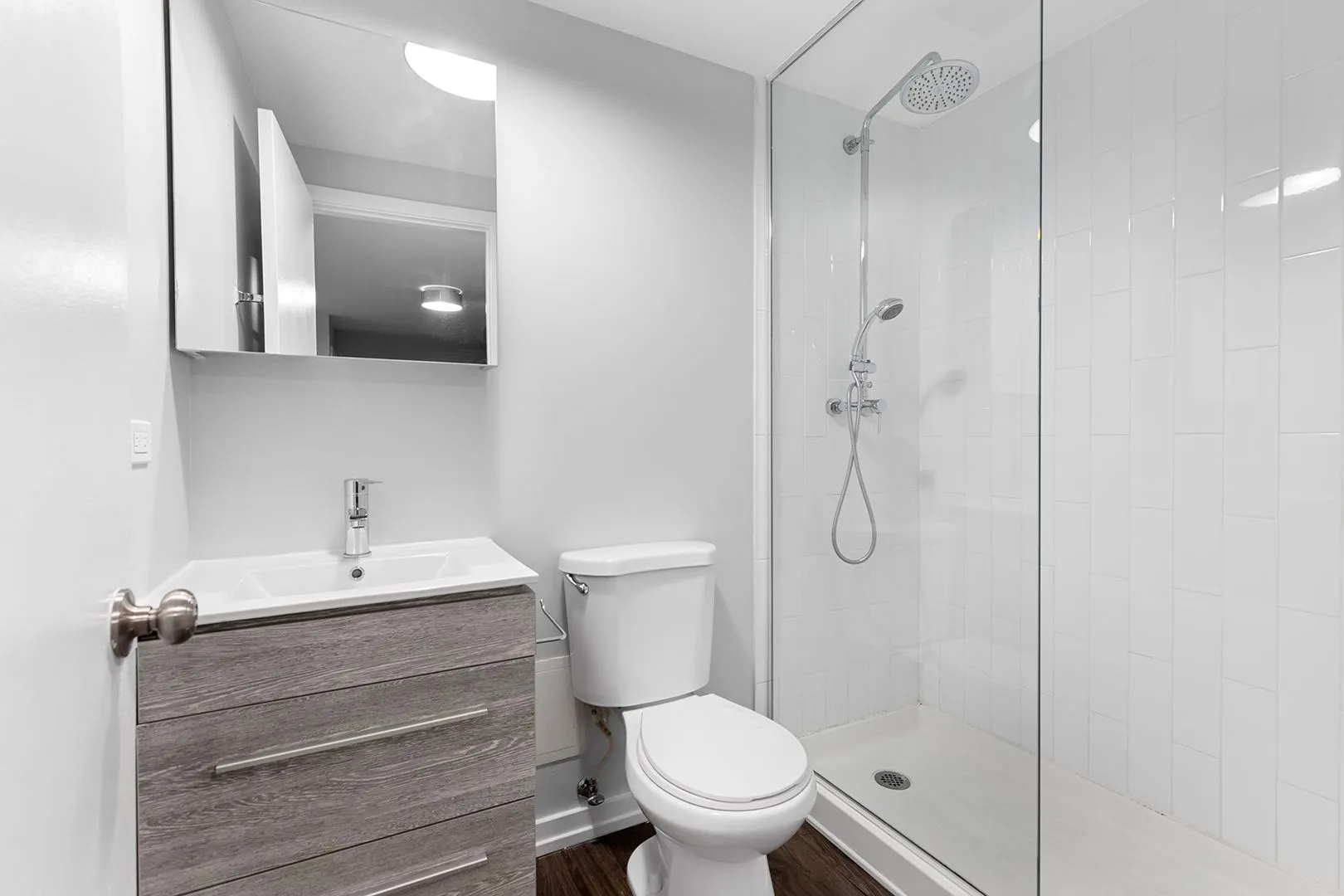 6134 N Kenmore Ave, ,  60660, USA 60660-unit#202-Chicago-IL