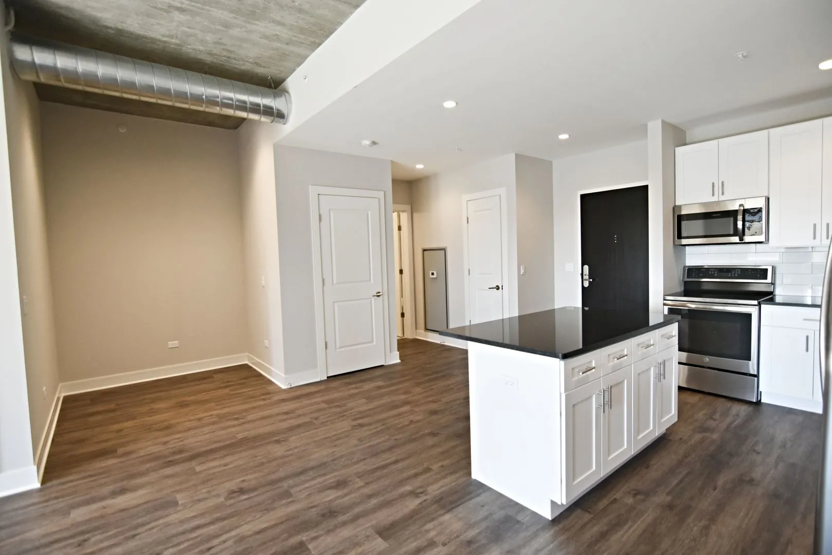 N Broadway, , , USA IL-unit#3833-409-Chicago-IL