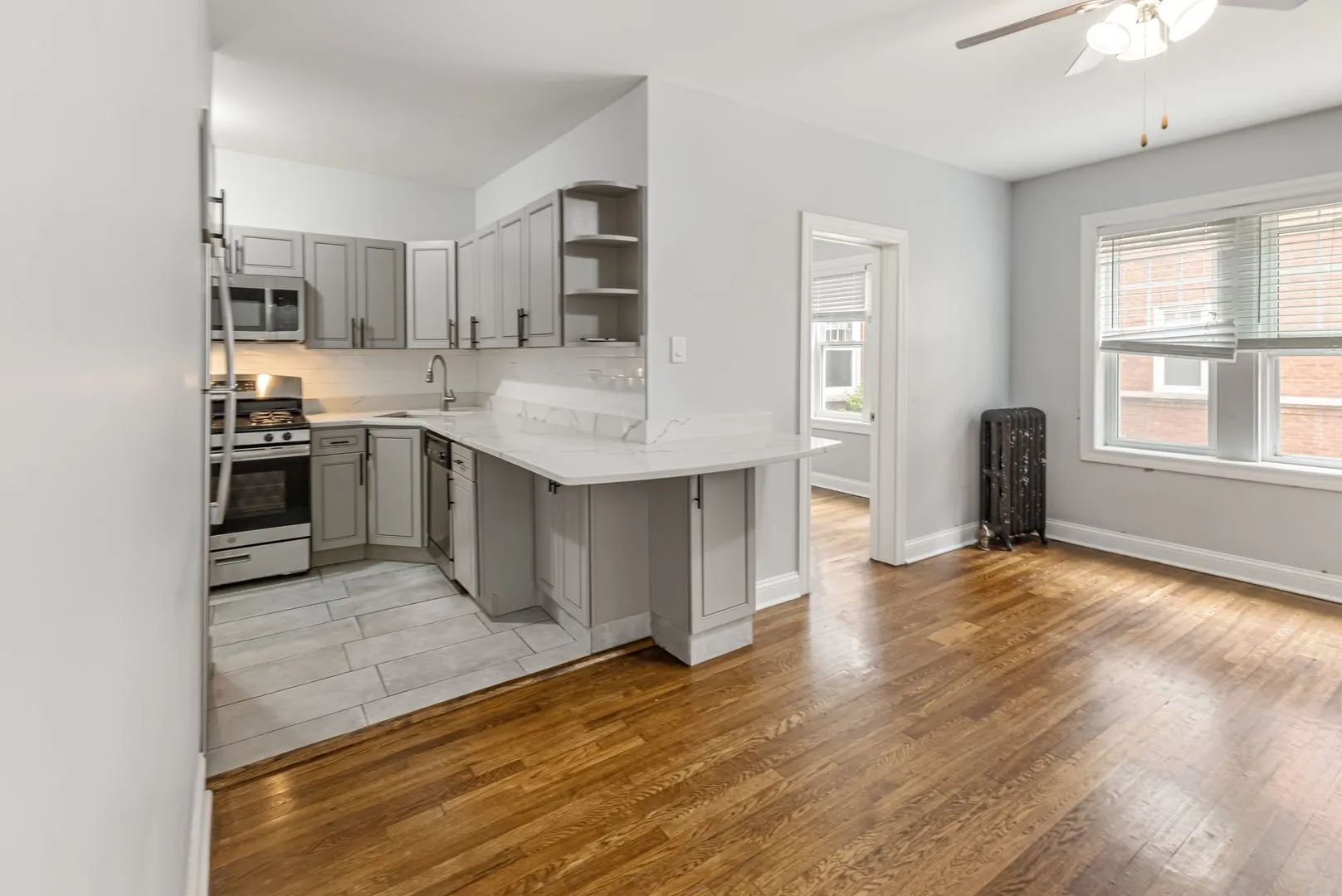 6112 N Winthrop Ave, , 60660, USA 60660-unit#1W-Chicago-IL