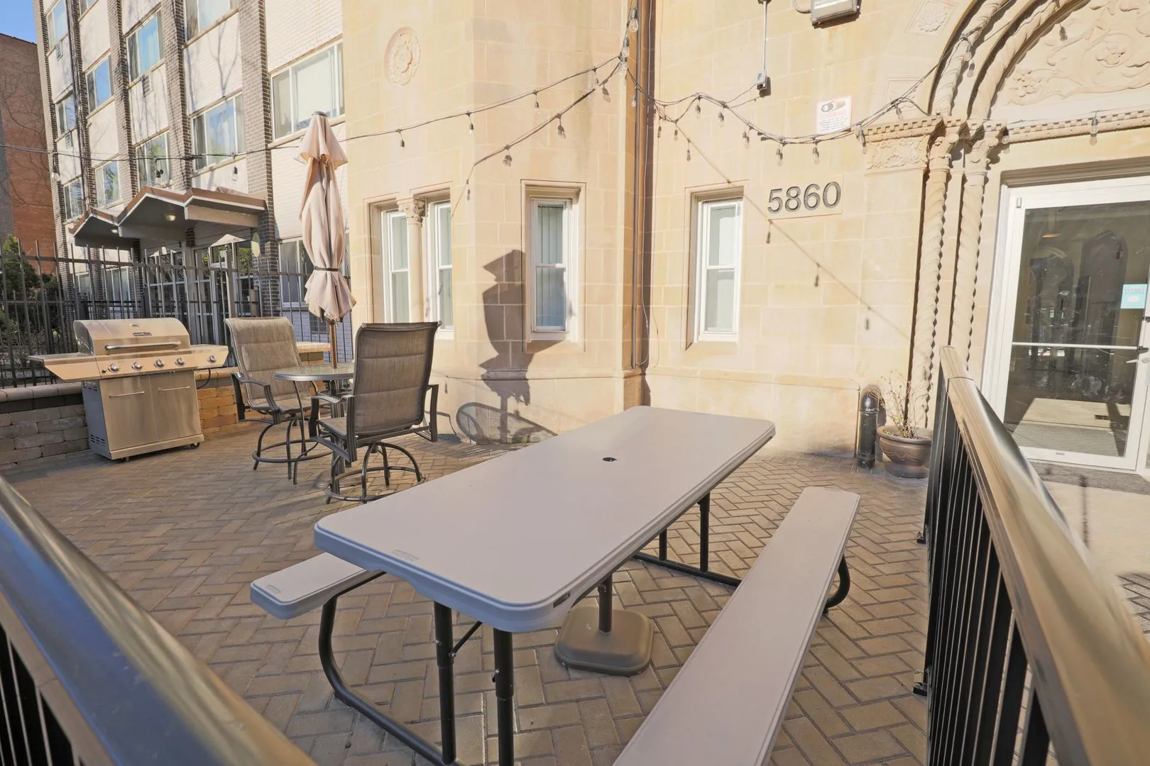 5860 N Kenmore Ave, ,  60660, USA 60660-unit#802-Chicago-IL