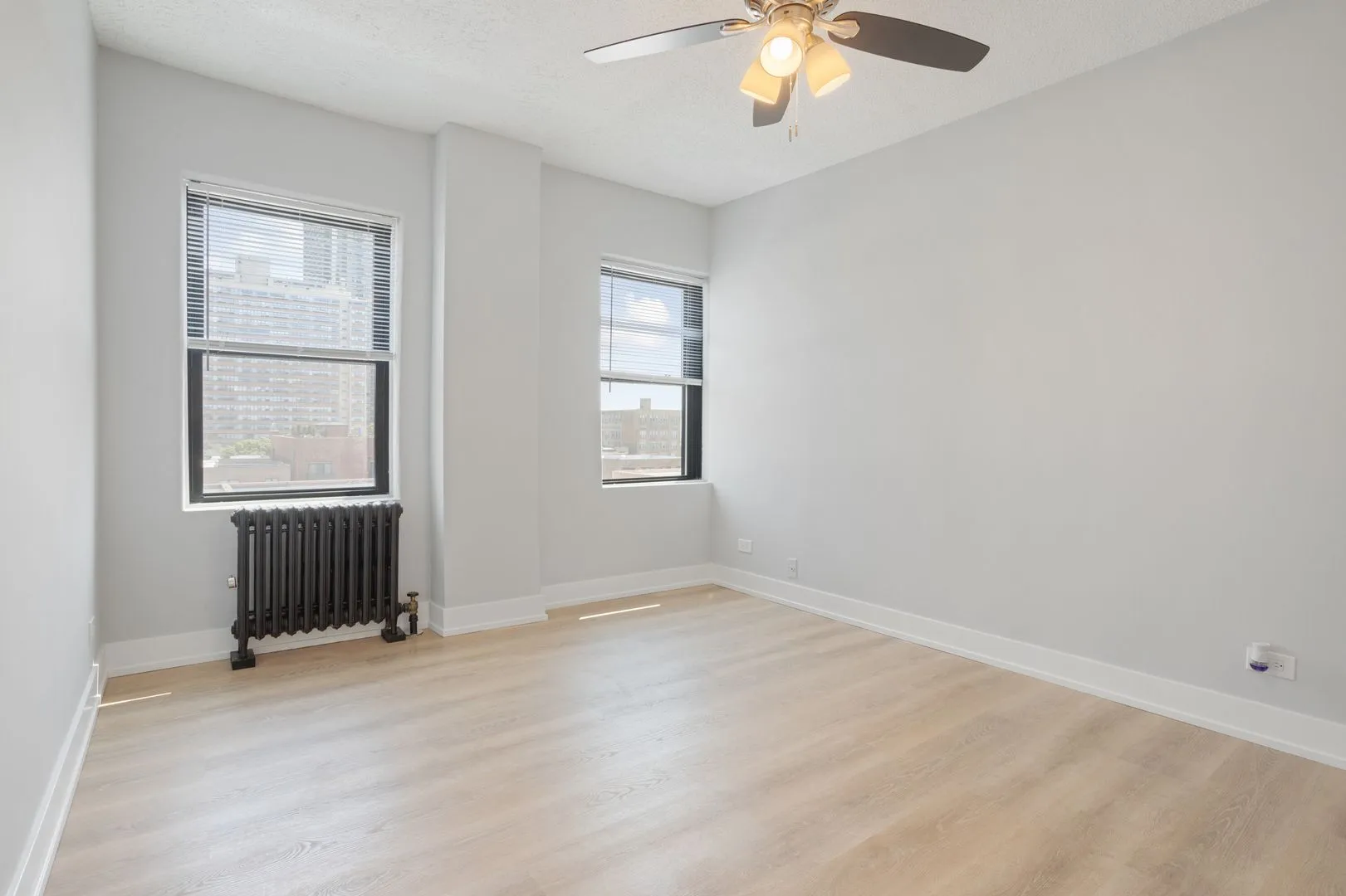 6026 N Winthrop Ave, ,  60660, USA 60660-unit#6E-Chicago-IL