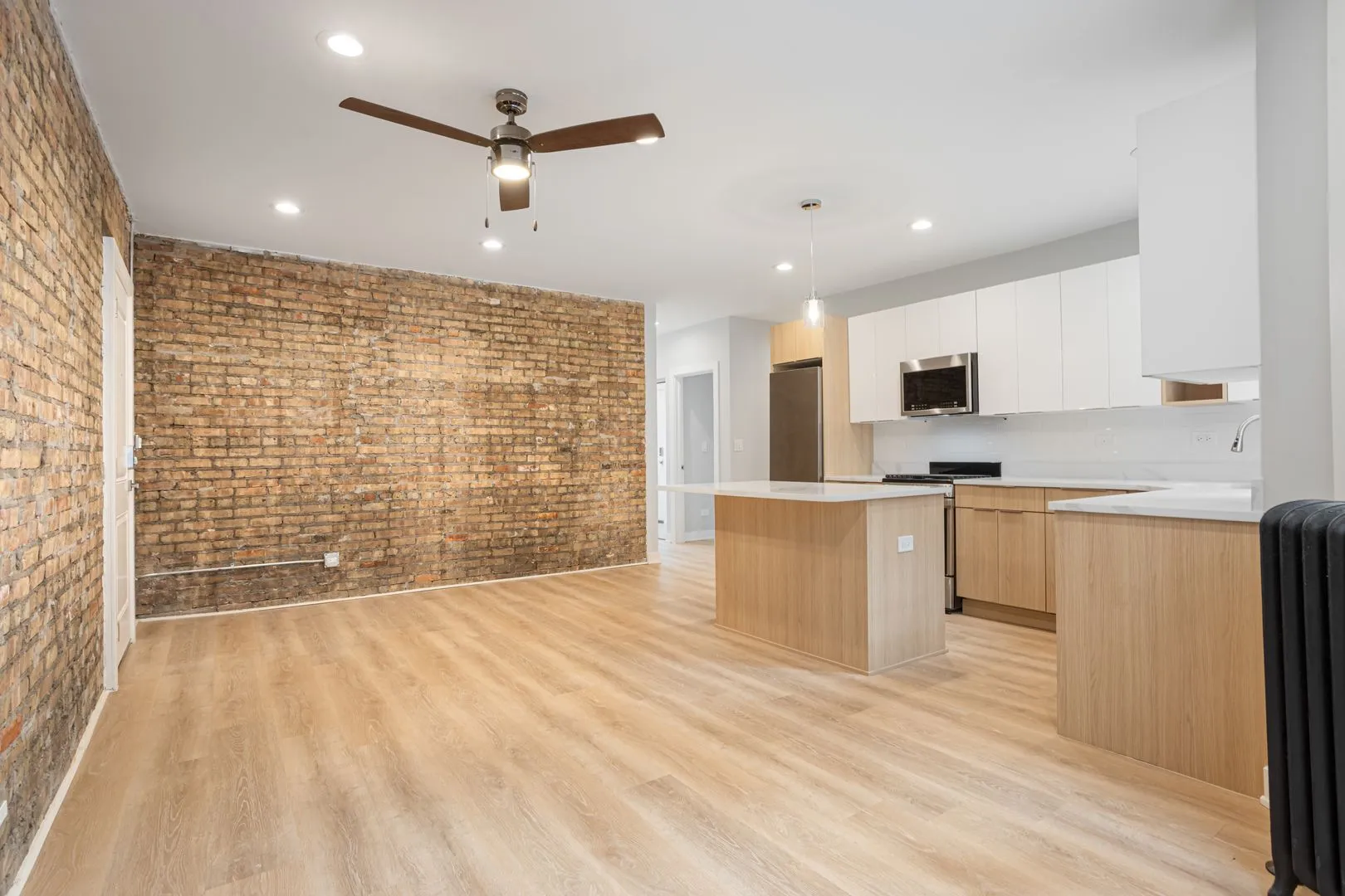 7389 N Damen Ave, , 60645, USA 60645-unit#1E-Chicago-IL