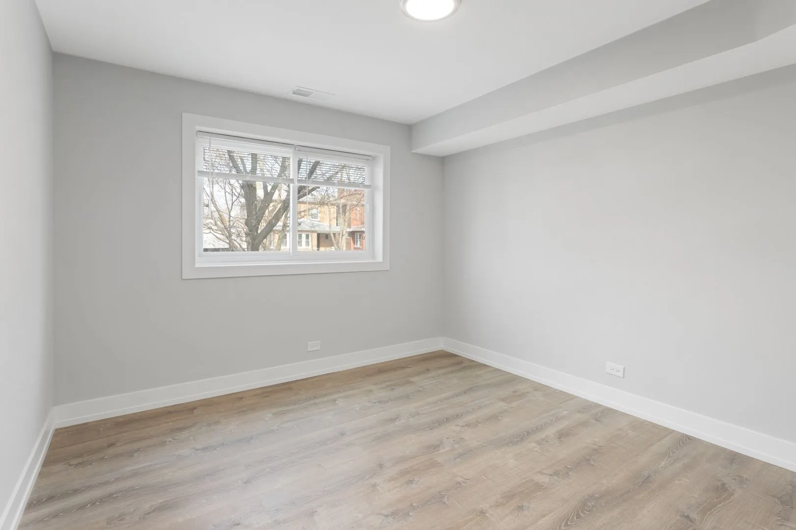 2333 W Lunt Ave, ,  60645, USA 60645-unit#401-Chicago-IL