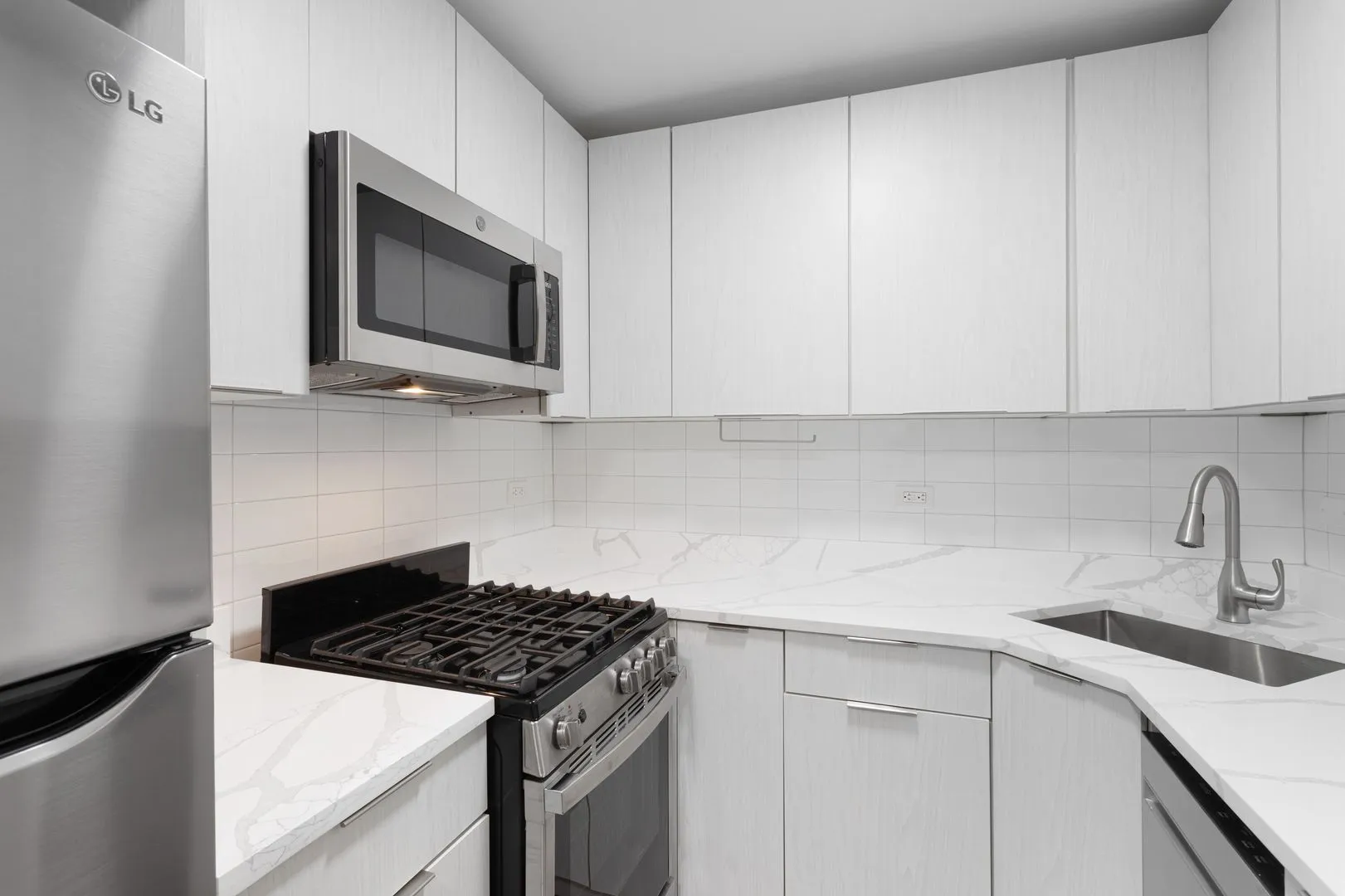 6201 N Kenmore Ave, , 60660, USA 60660-unit#501-Chicago-IL