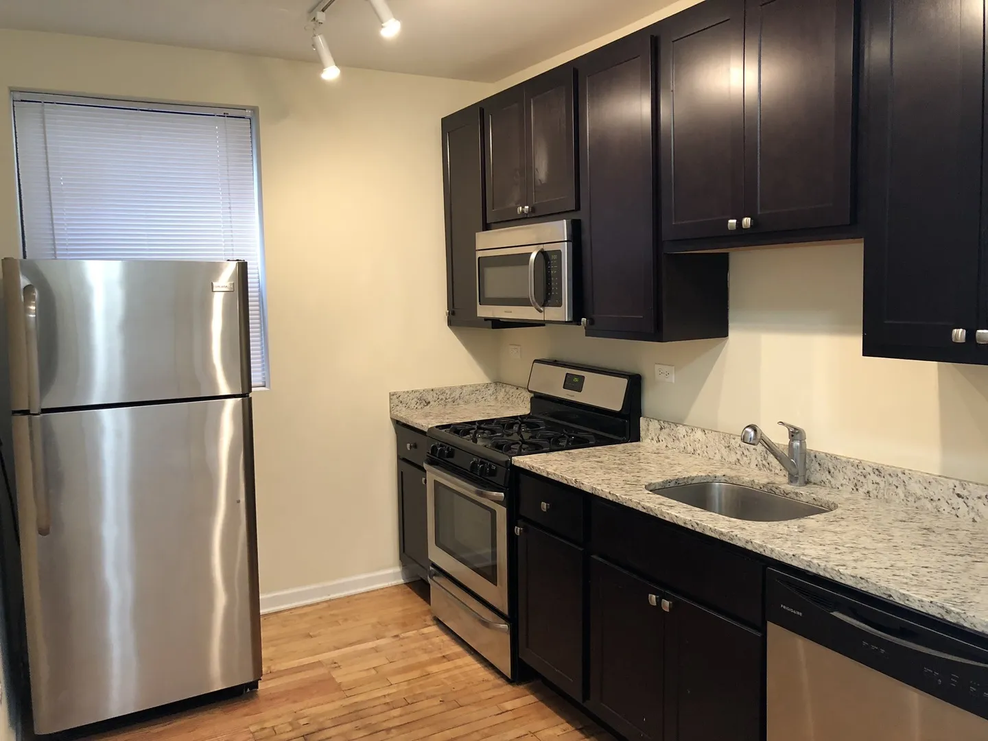 4750 N Sacramento Ave, ,  60625, USA 60625-unit#1E-Chicago-IL