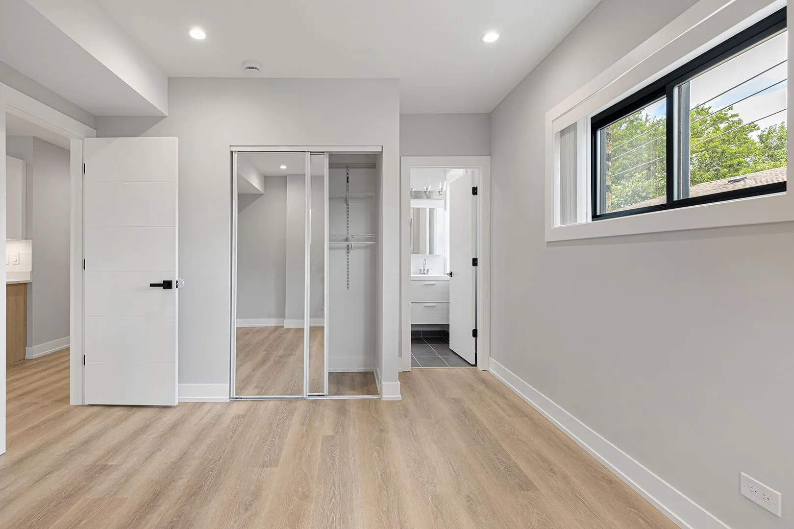 1548 W Juneway Terrace, , 60626, USA 60626-unit#1A-Chicago-IL