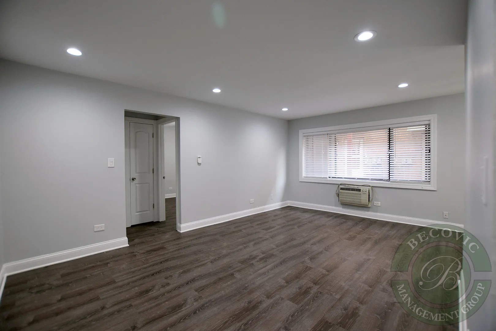 6826 N Ridge Blvd, ,  60645, USA 60645-unit#106-Chicago-IL