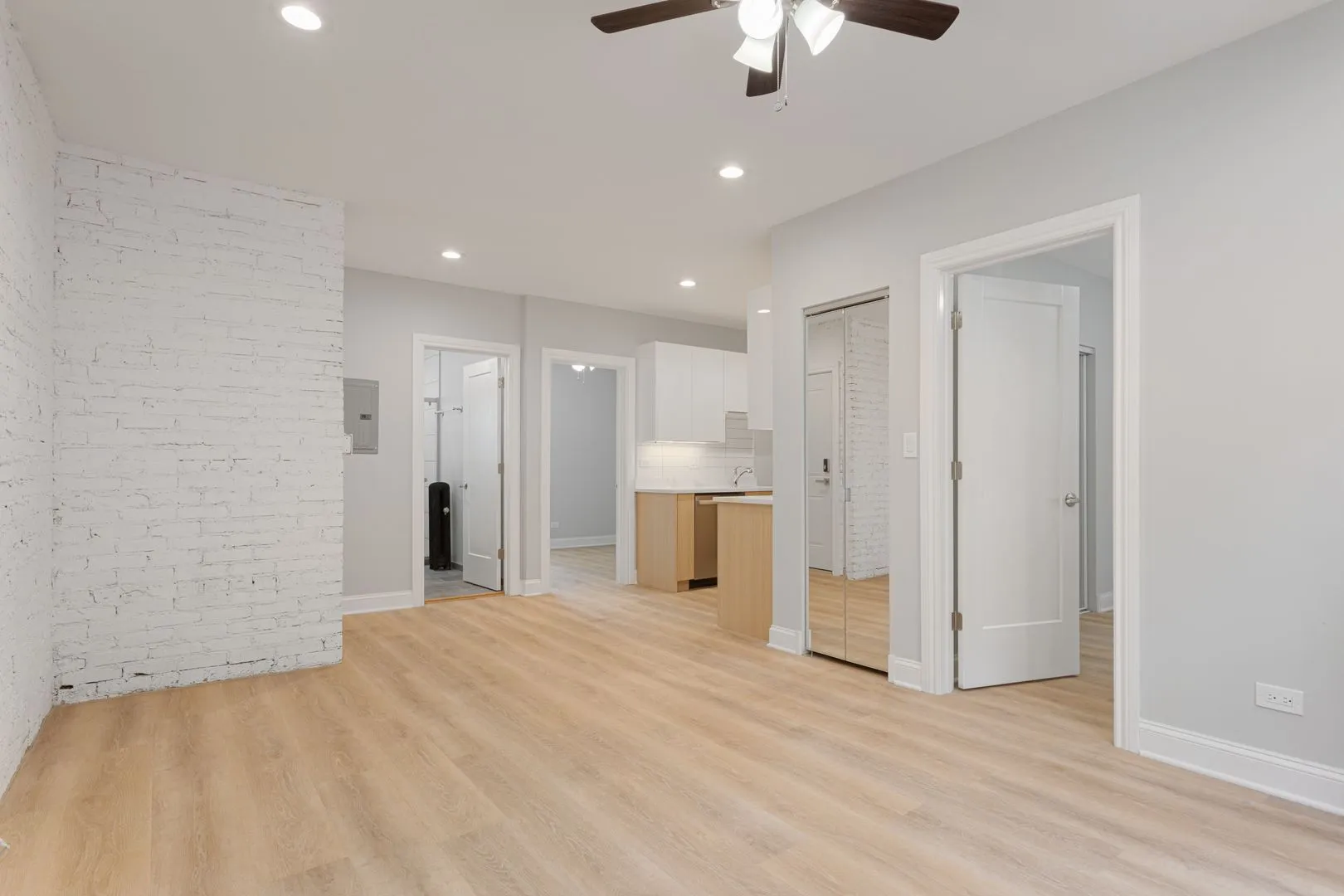1629 W Chase Ave, ,  60626, USA 60626-unit#2D-Chicago-IL
